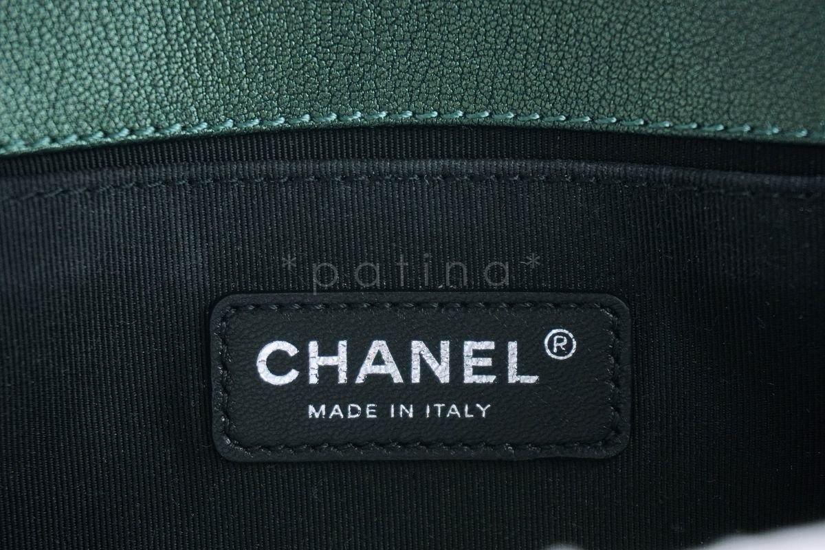 16C Chanel Iridescent Emerald Green Small Boy Classic Flap Bag Rainbow HW - Image 12
