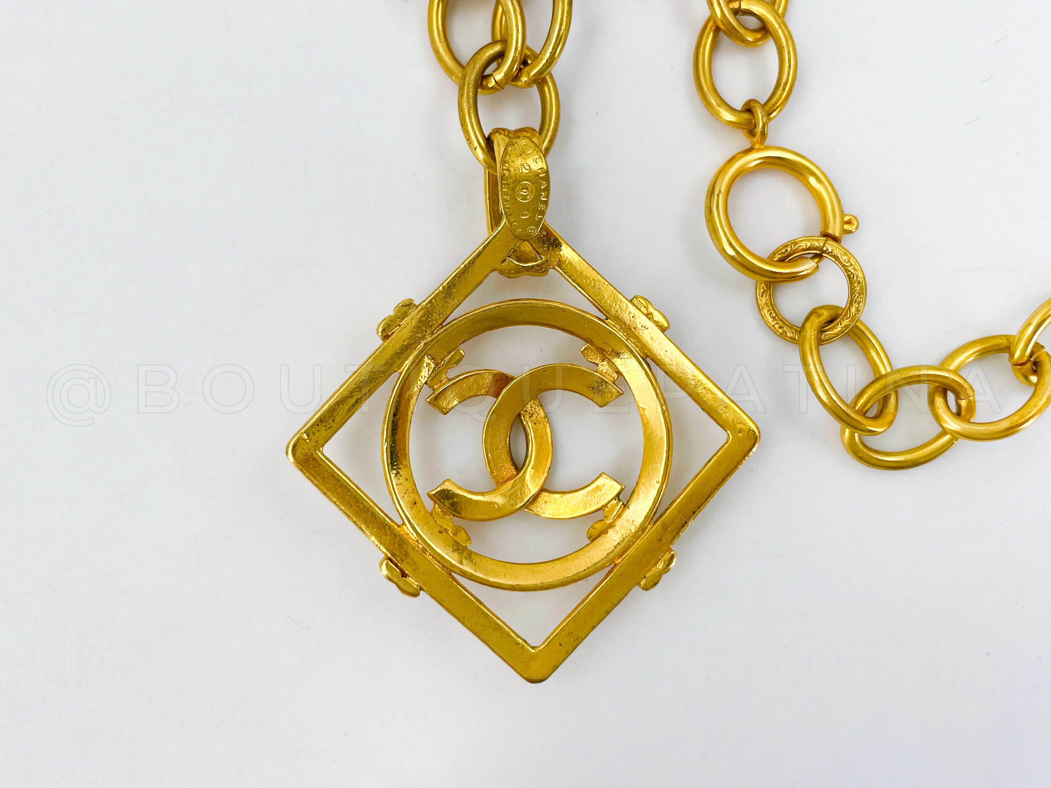 Chanel Collection 29 Vintage CC Logo Long Diamond Square Logo Necklace - Image 3