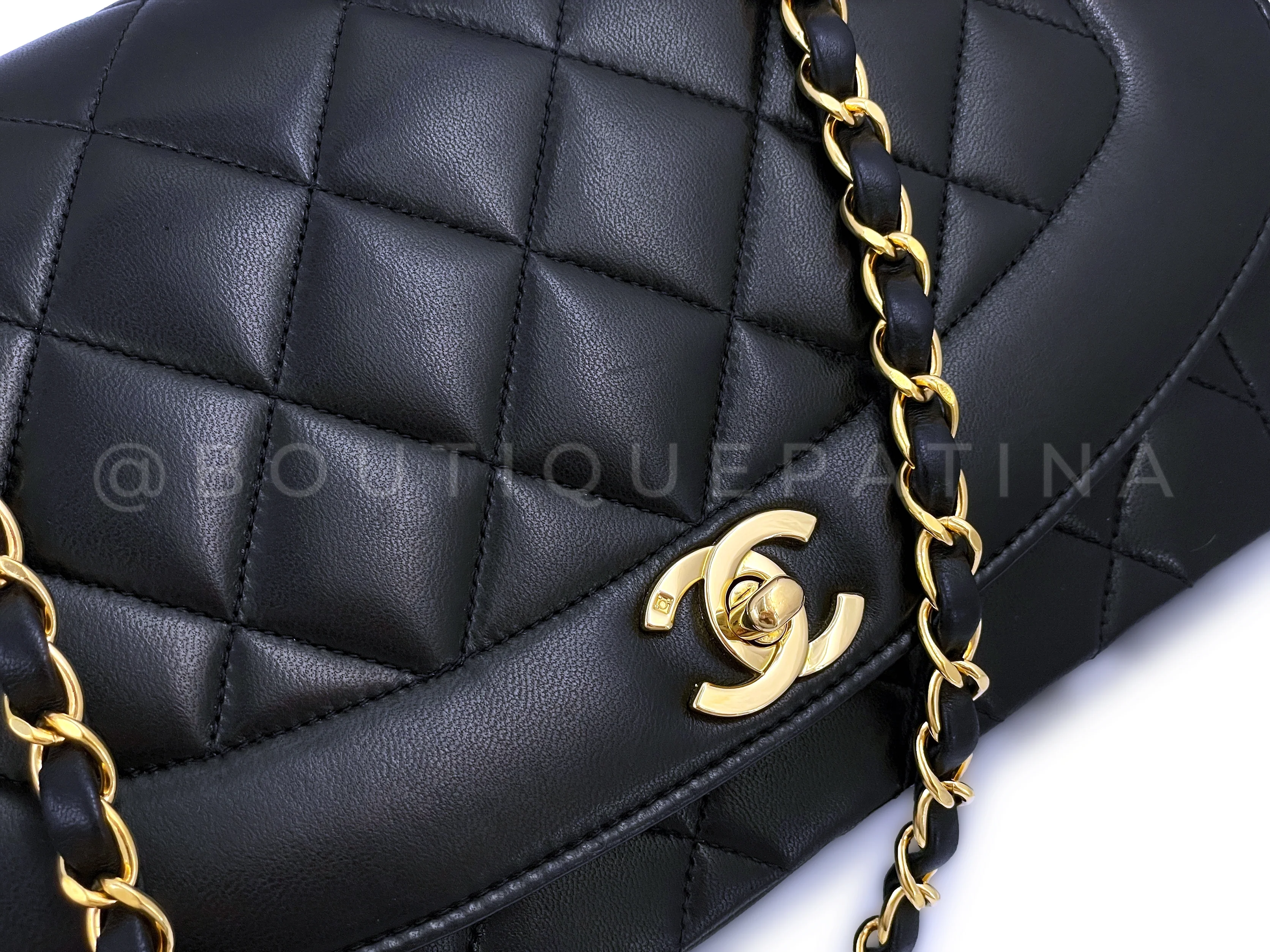 Pristine Chanel Vintage Black Medium Diana Flap Bag 24k GHW Lambskin - Image 8