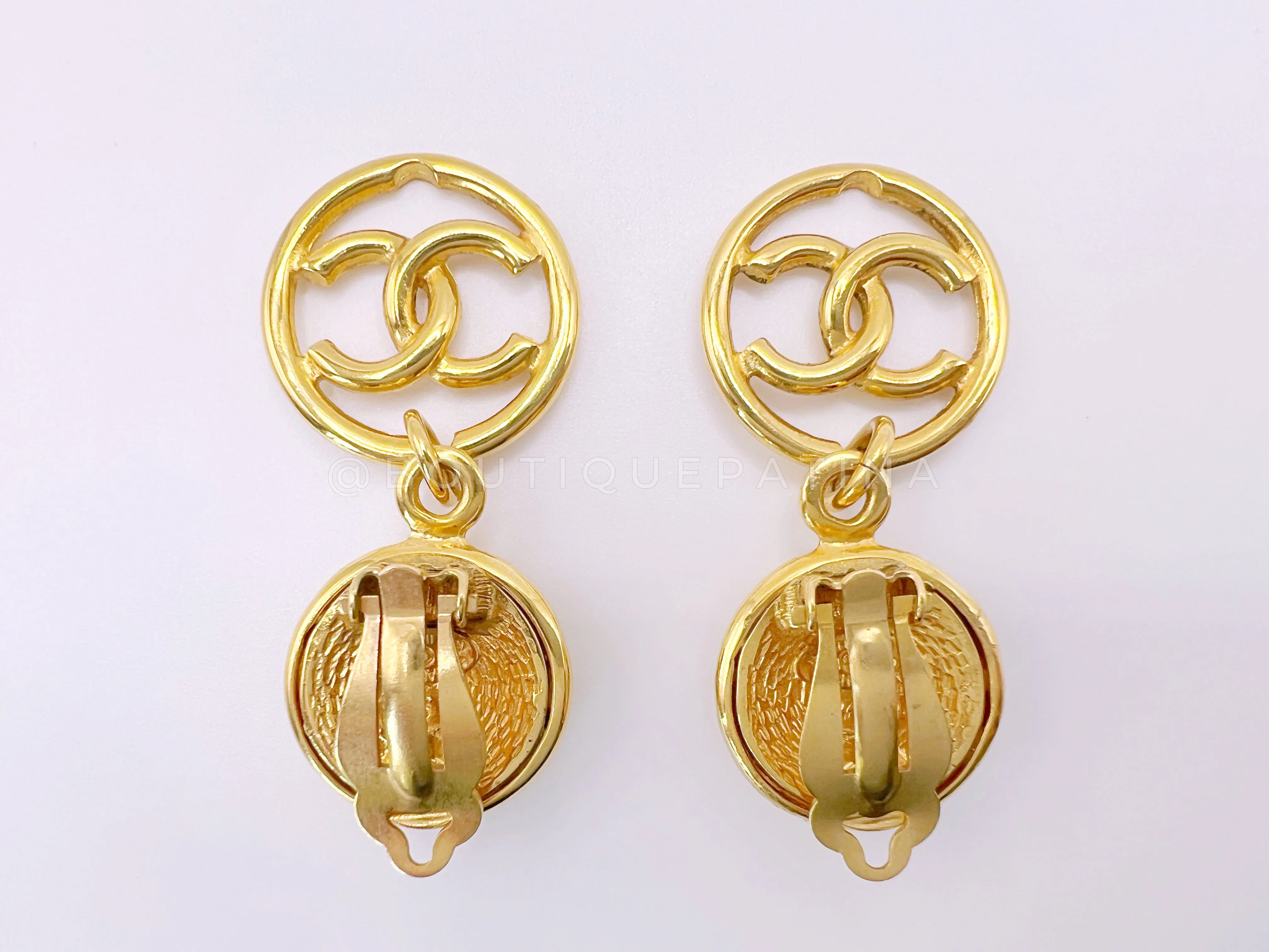Chanel 93P Vintage Encircled CC Drop Earrings - Image 2