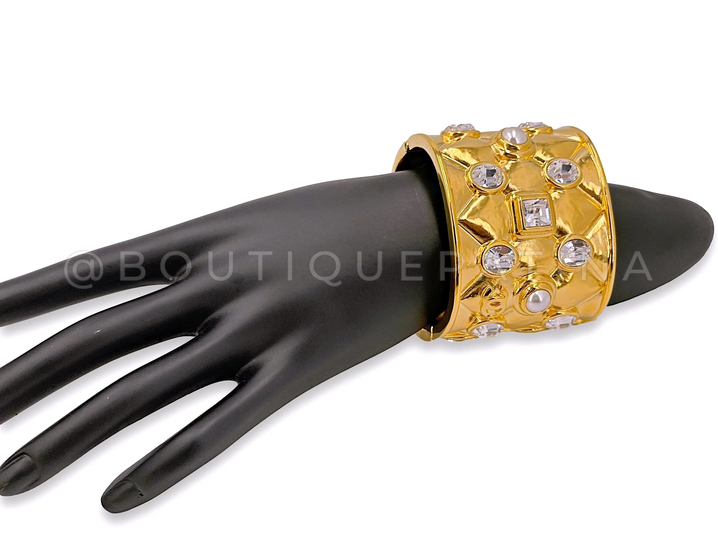 Chanel 21A Quilted Crystal Pearl Cuff Bracelet Set of 2 - Image 9