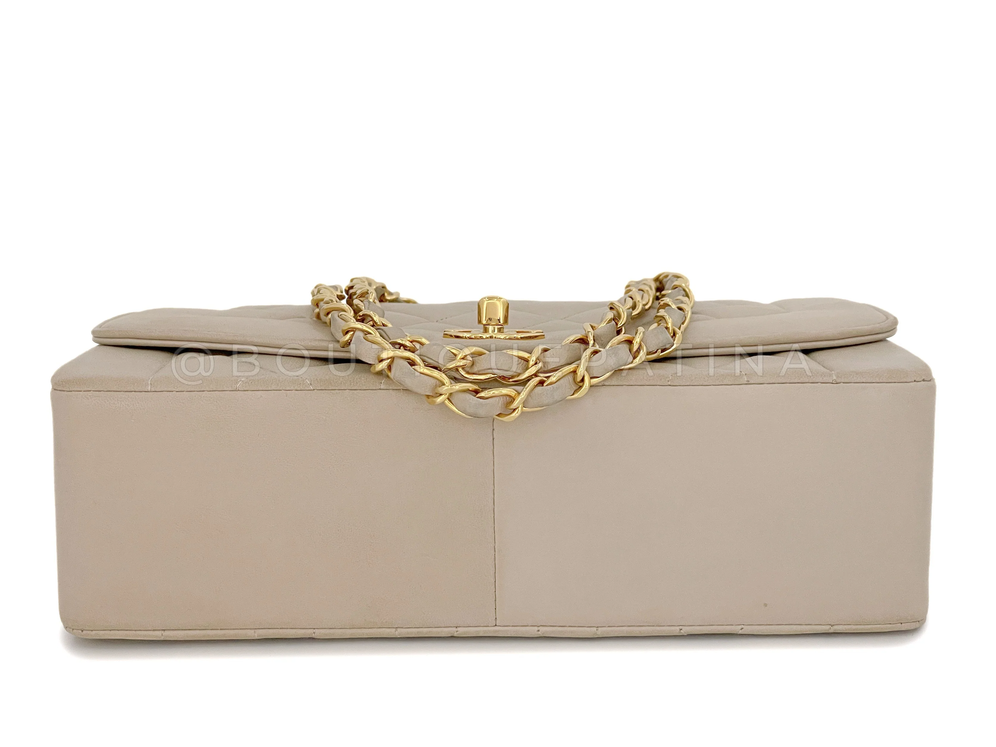 Chanel 1993 Vintage Light Taupe Beige Medium Diana Flap Bag 24k GHW Lambskin - Image 6