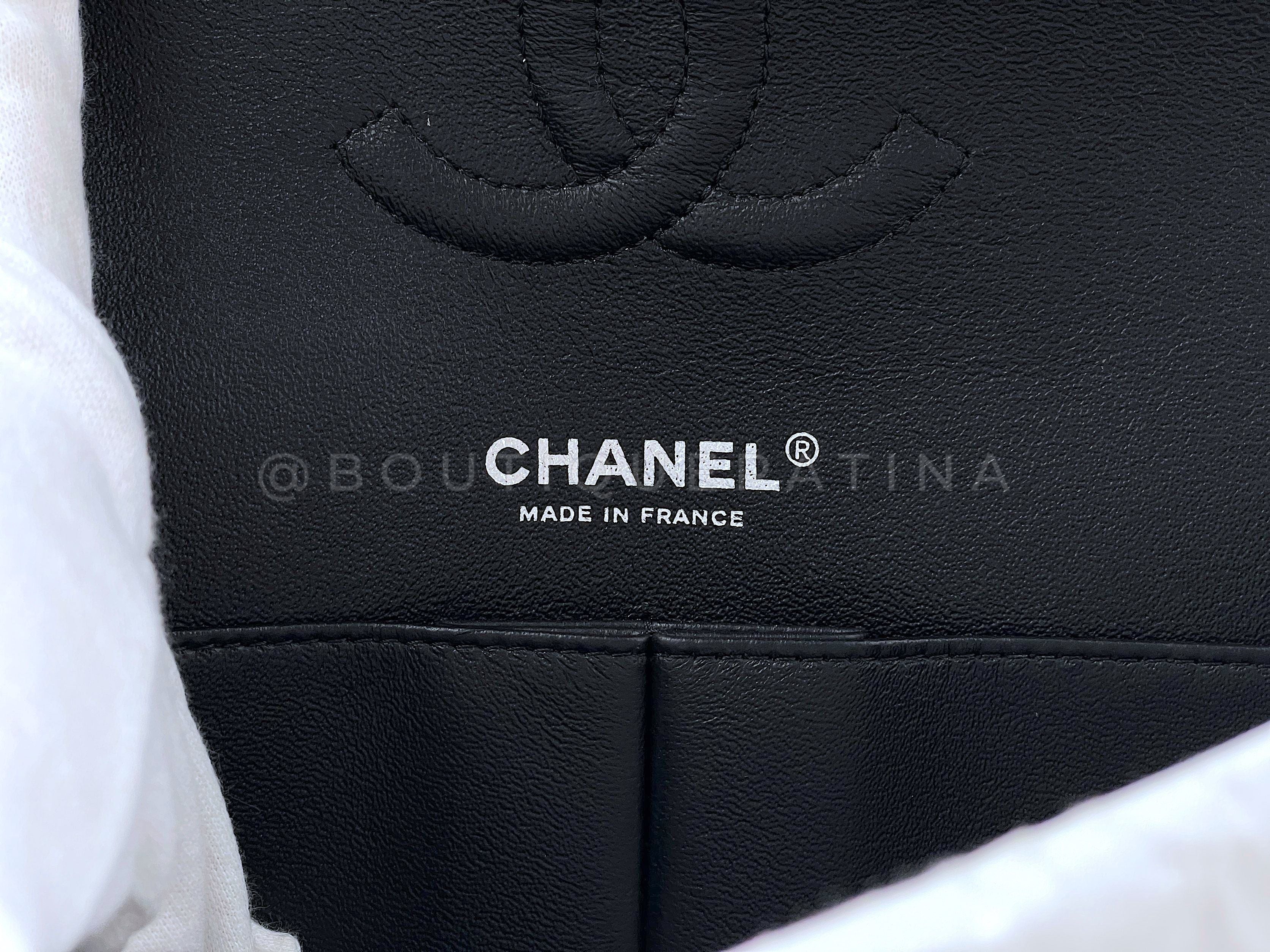 Pristine Chanel So Black Chevron Medium Classic Double Flap Bag - Image 10