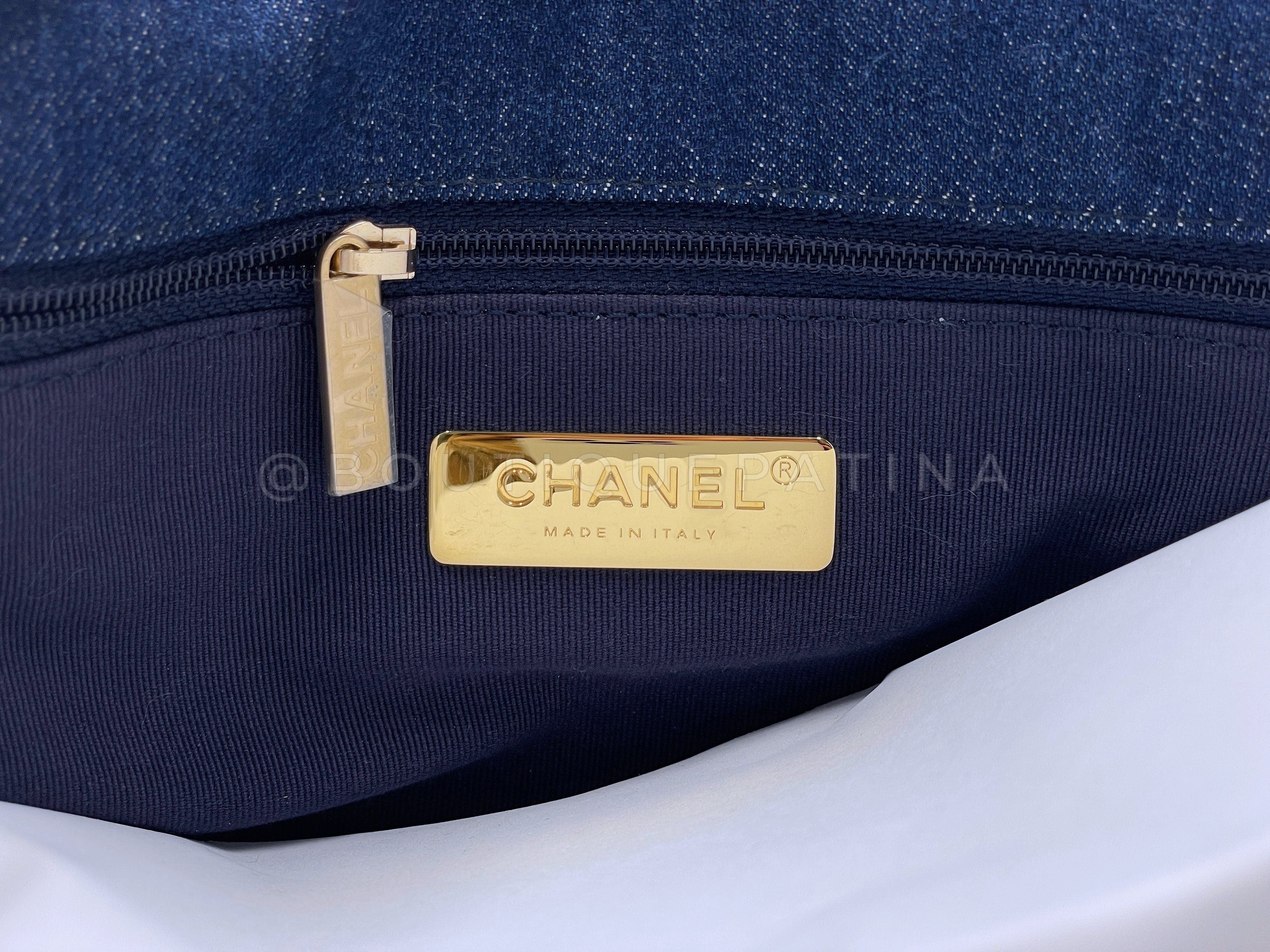 Pristine 22P Chanel 19 Medium Dark Blue Denim Flap Bag - Image 12
