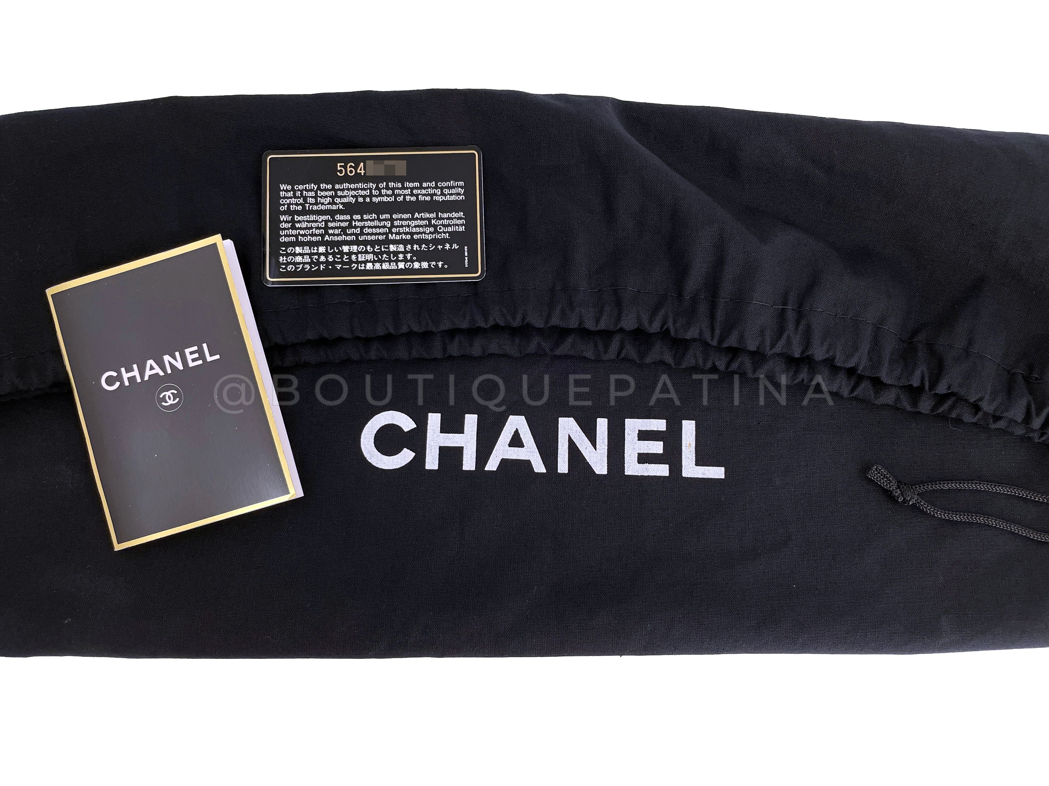 Pristine Chanel 1997 Vintage Black Caviar Medallion Tote Bag 24k GHW - Image 12