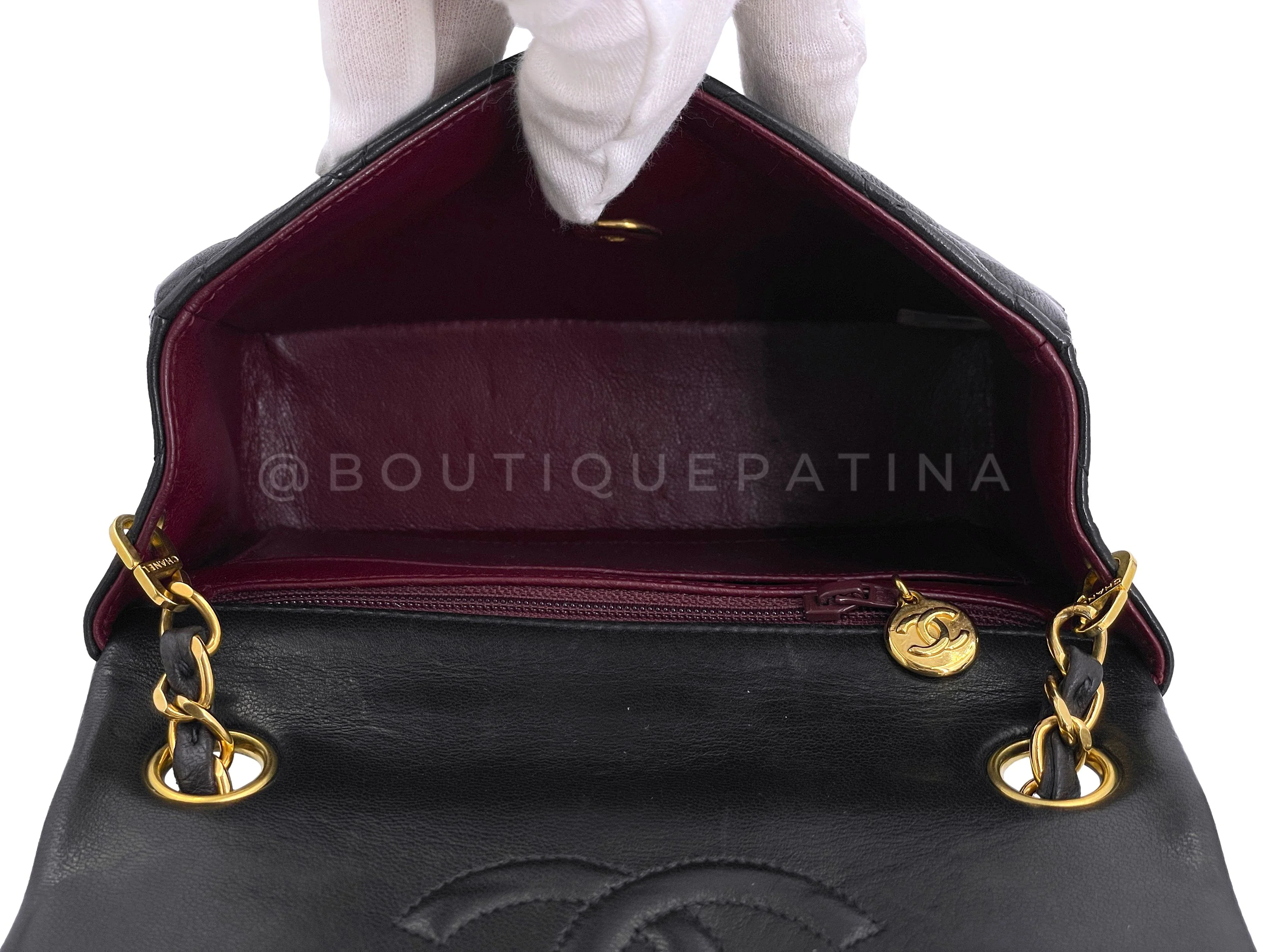 Pristine Chanel 1993 Vintage Black Square Mini Flap Bag 24k GHW Lambskin - Image 10