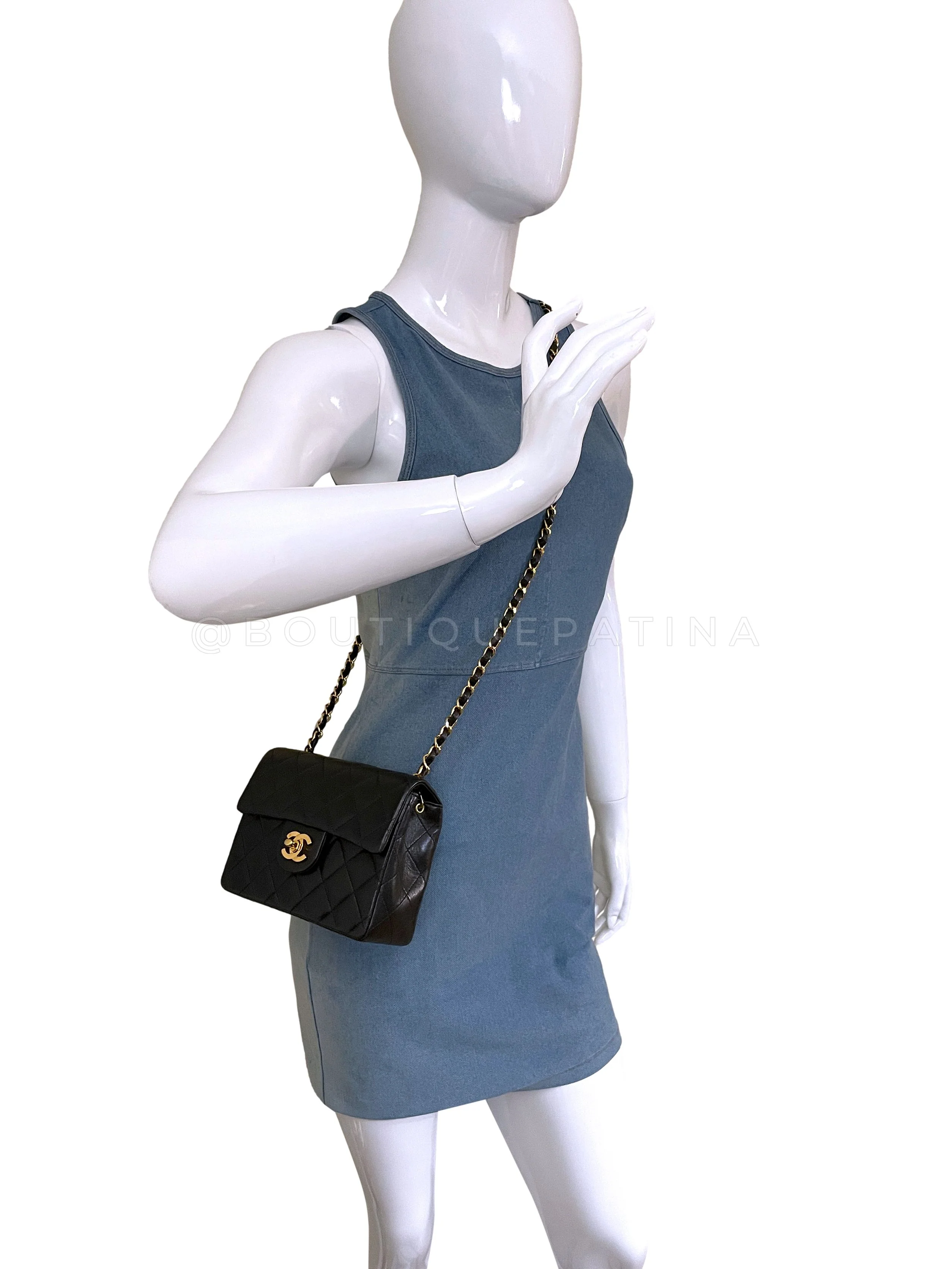 Pristine Chanel 1993 Vintage Black Square Mini Flap Bag 24k GHW Lambskin - Image 16