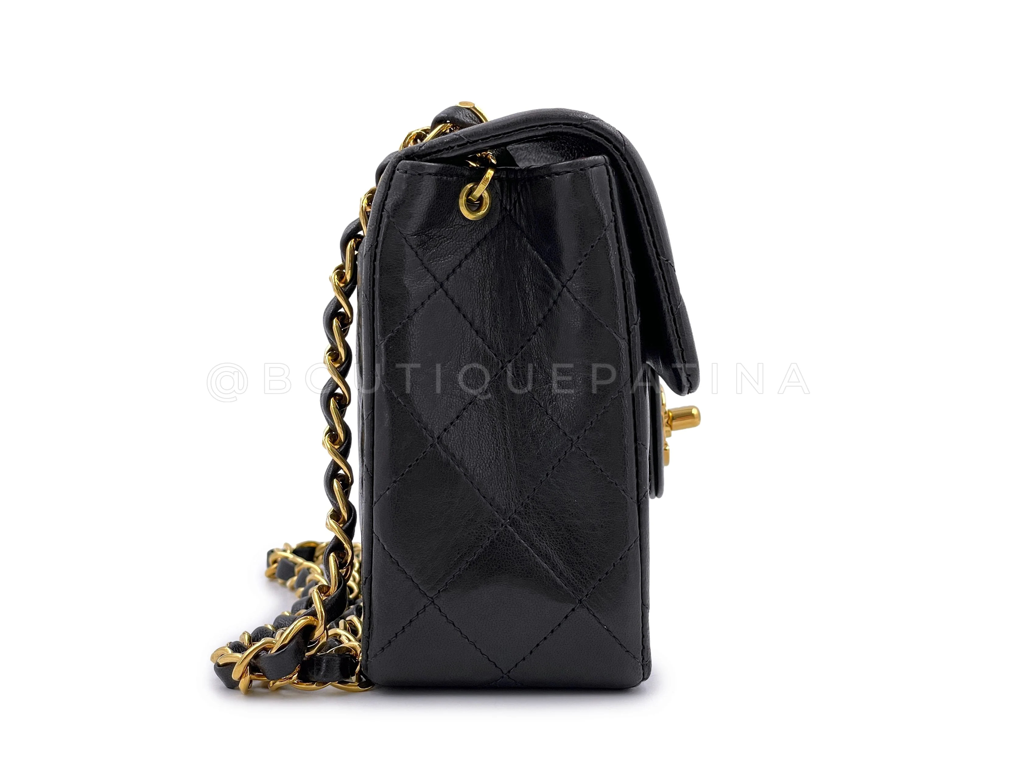 Pristine Chanel 1993 Vintage Black Square Mini Flap Bag 24k GHW Lambskin - Image 4