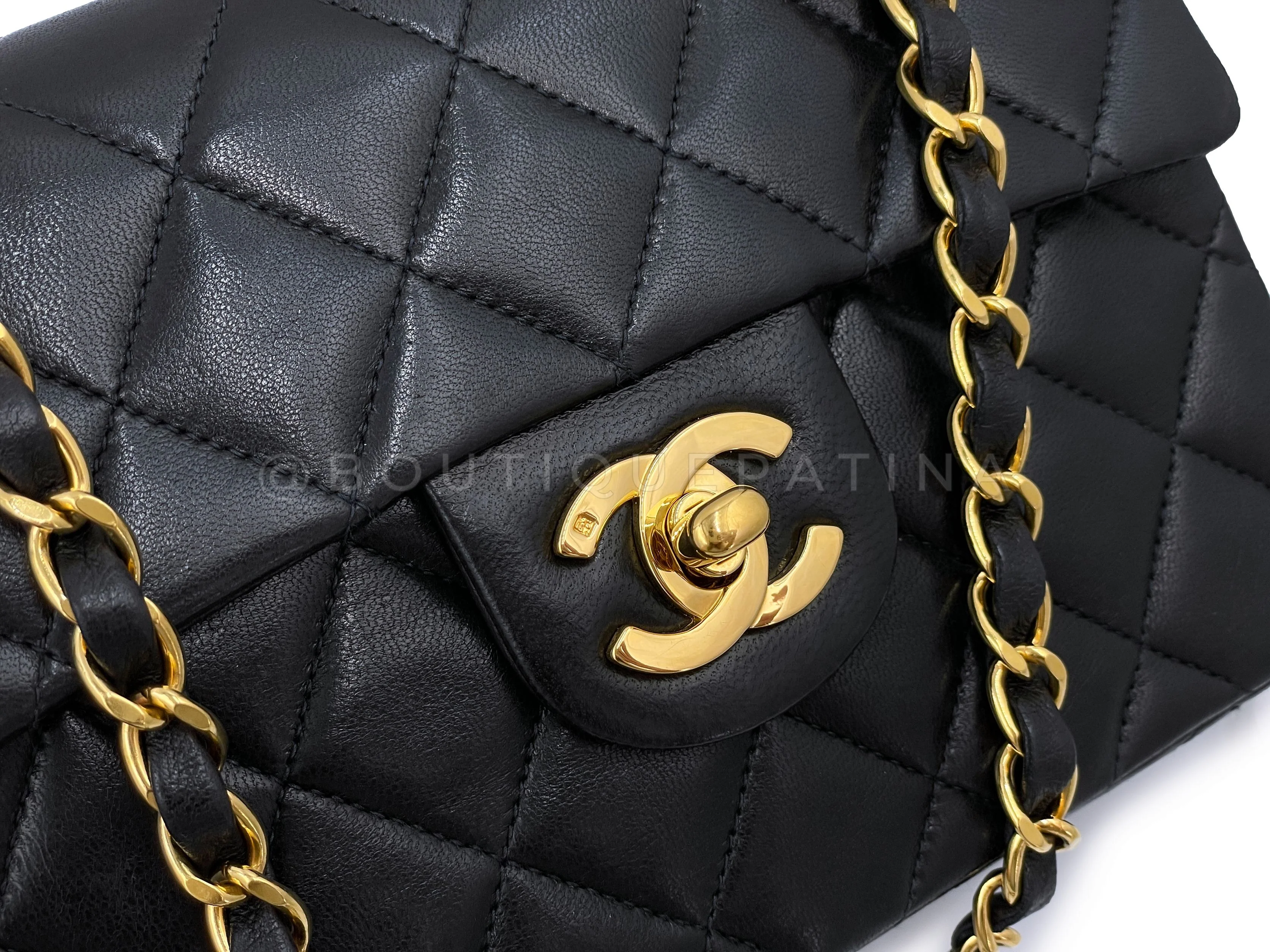 Pristine Chanel 1993 Vintage Black Square Mini Flap Bag 24k GHW Lambskin - Image 8