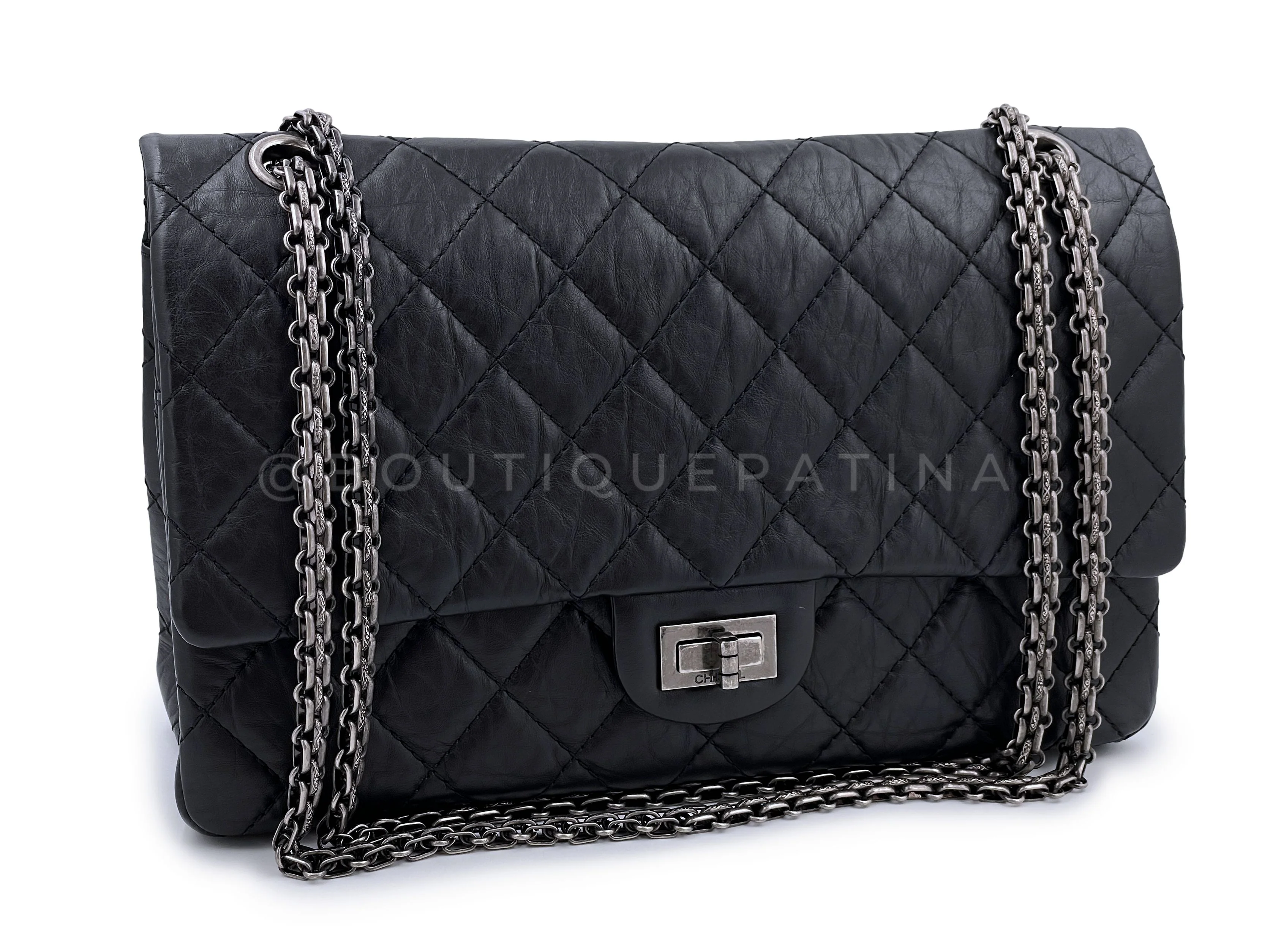 Chanel Black Aged Calfskin Reissue Medium 226 2.55 Flap Bag RHW - Image 2