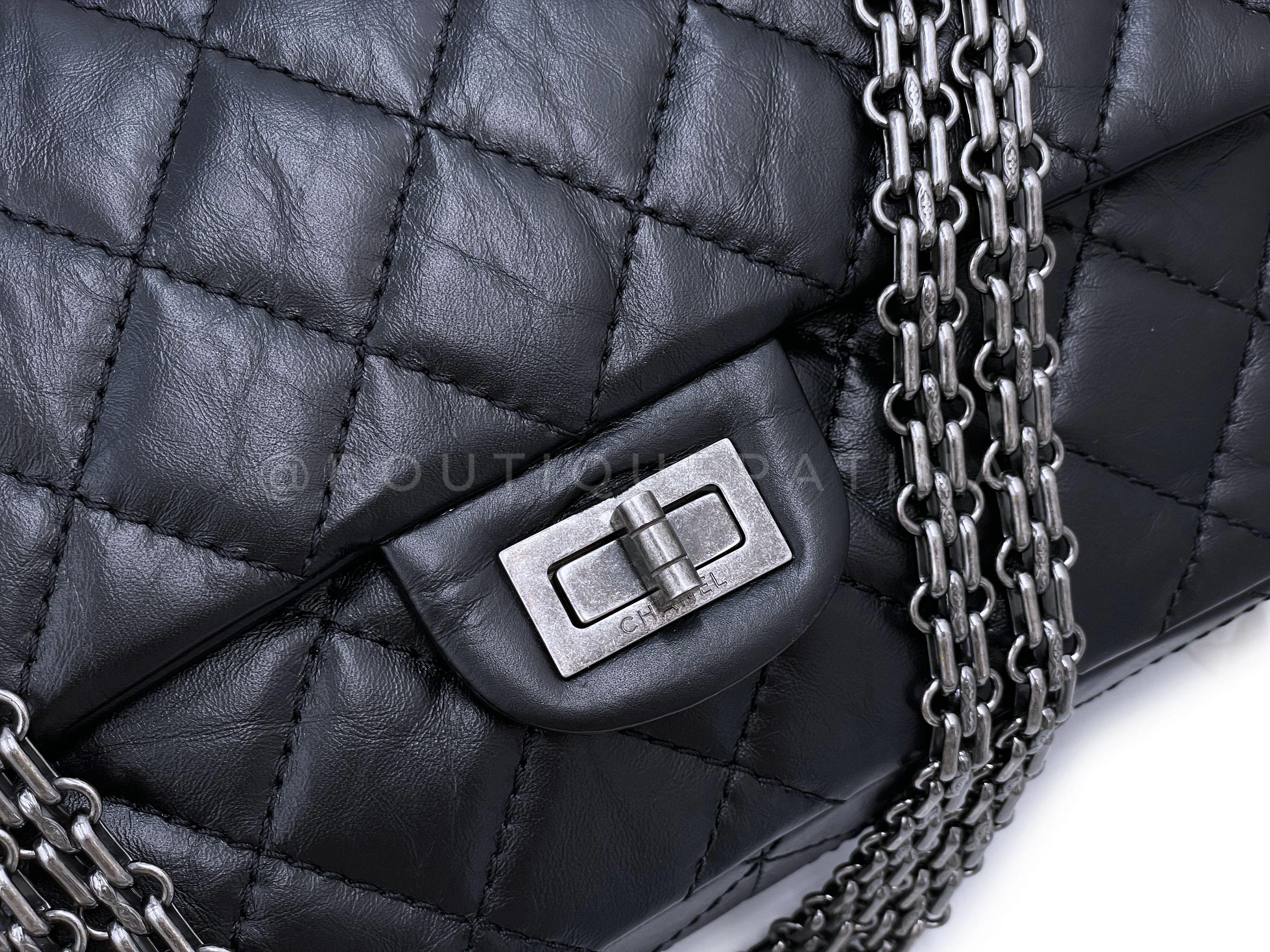Chanel Black Reissue 2.55 Classic Double Flap Bag 226 Medium - Image 6