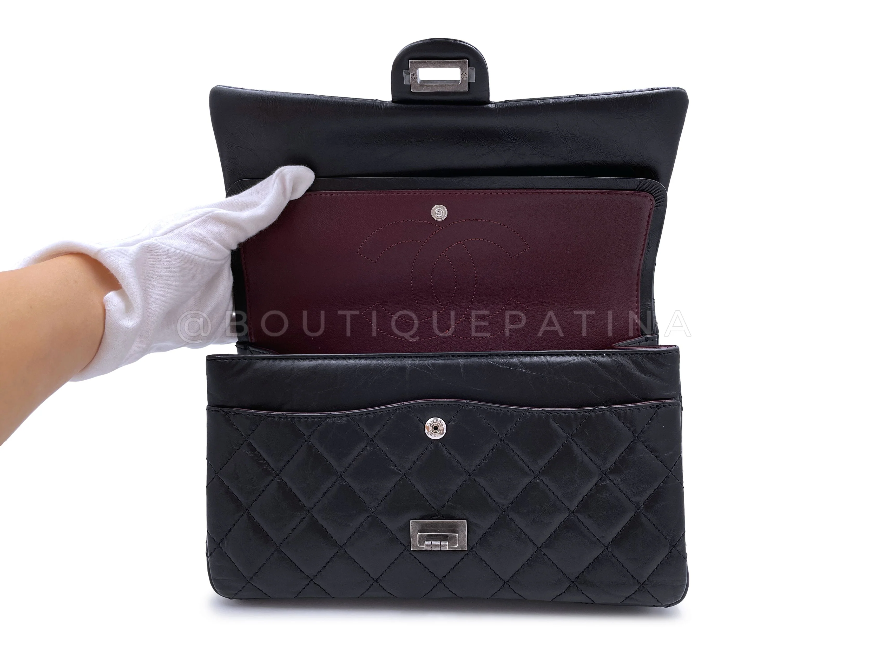 Chanel Black Reissue 2.55 Classic Double Flap Bag 226 Medium - Image 9