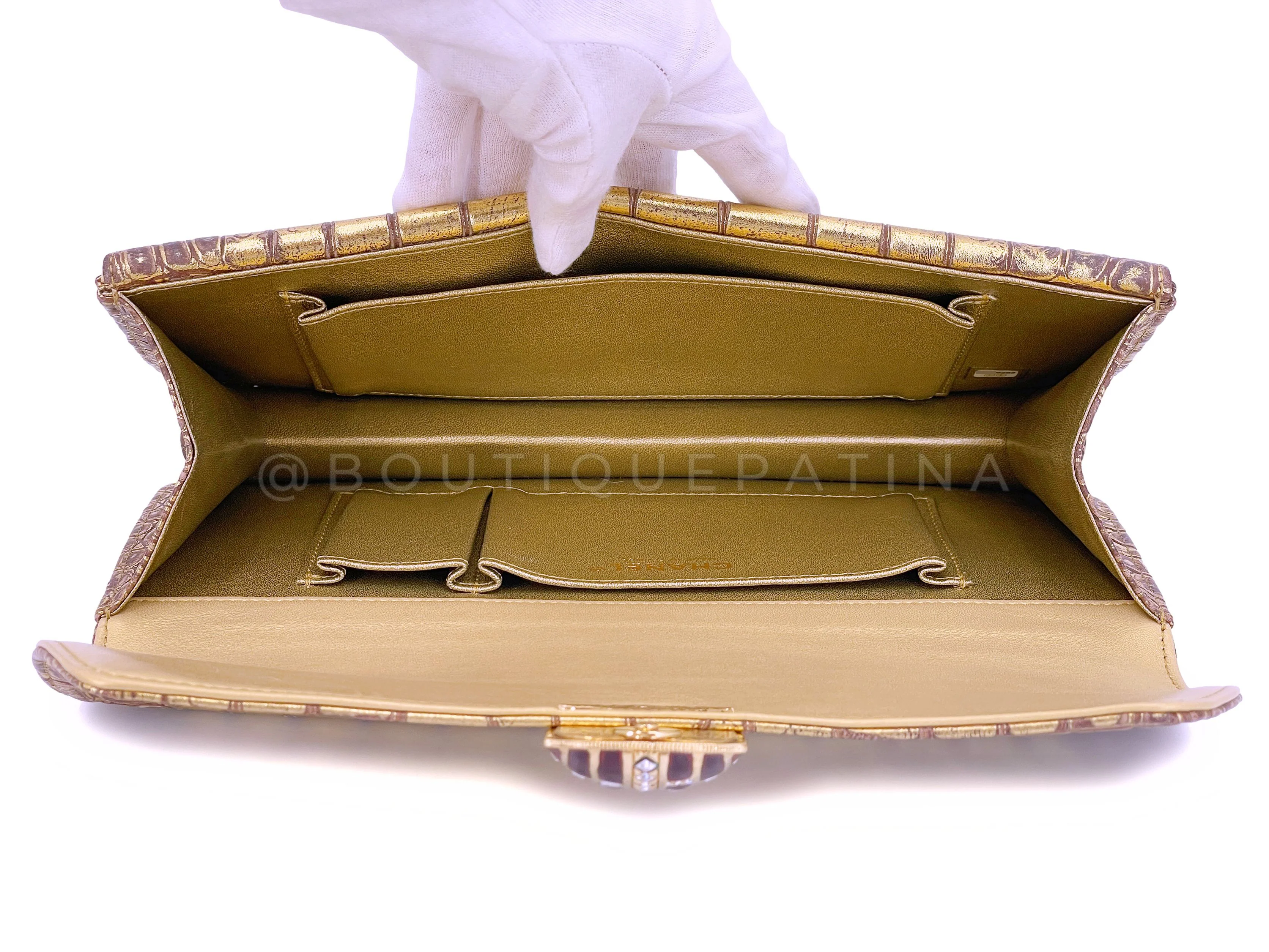 Rare Chanel 19A Crocodile Embossed Gold Jeweled Scarab Clutch Bag TI9 - Image 11