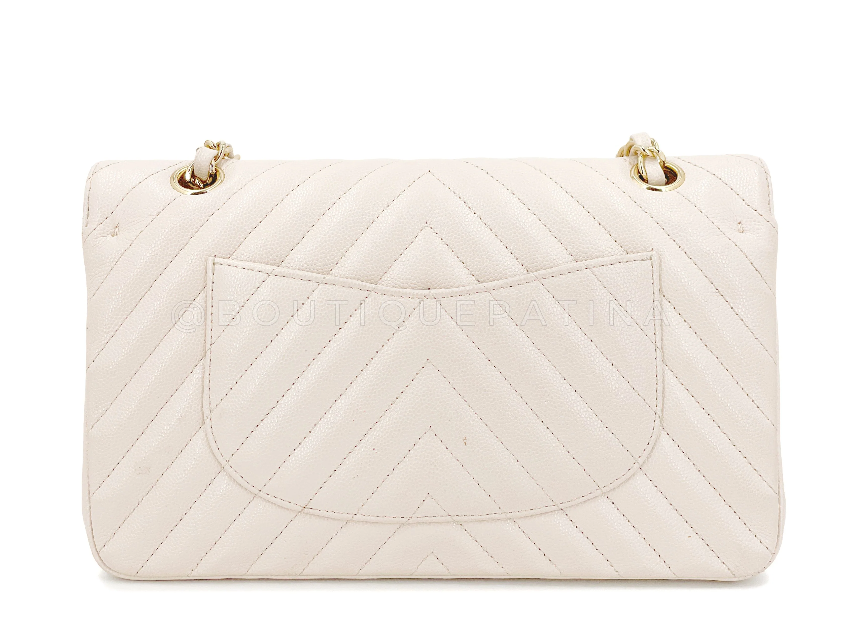 Chanel 2018 Cream Caviar Chevron Medium Classic Double Flap Bag GHW - Image 5