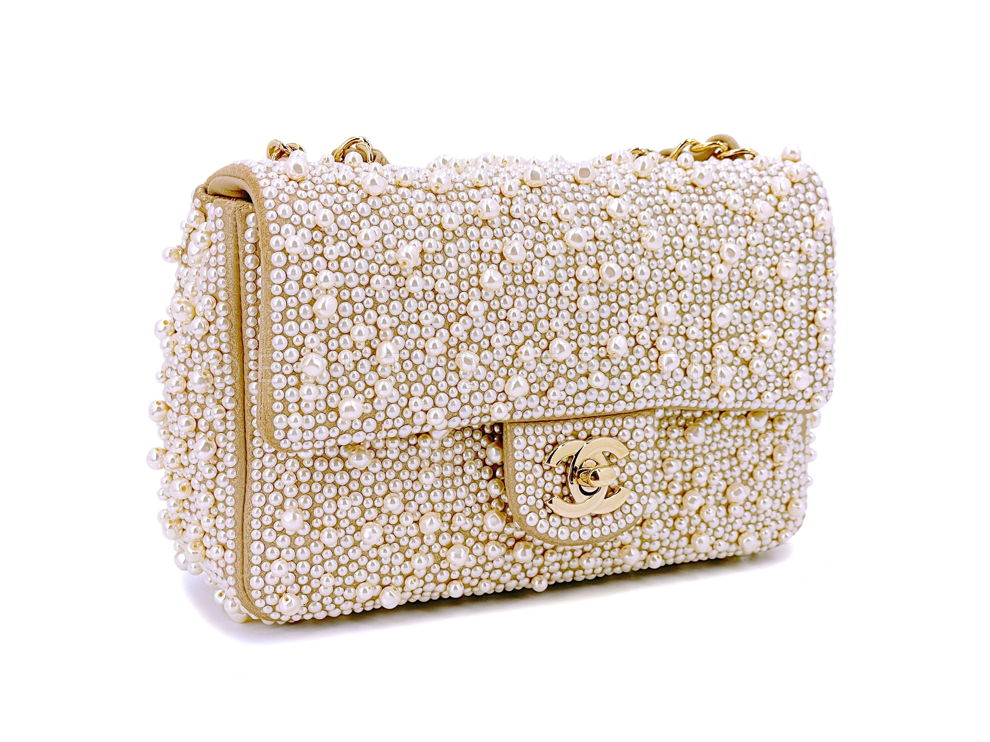 Chanel 17A Pearl Mini Flap Bag Paris-Cosmopolite Metiers D'Art FWW - Image 3