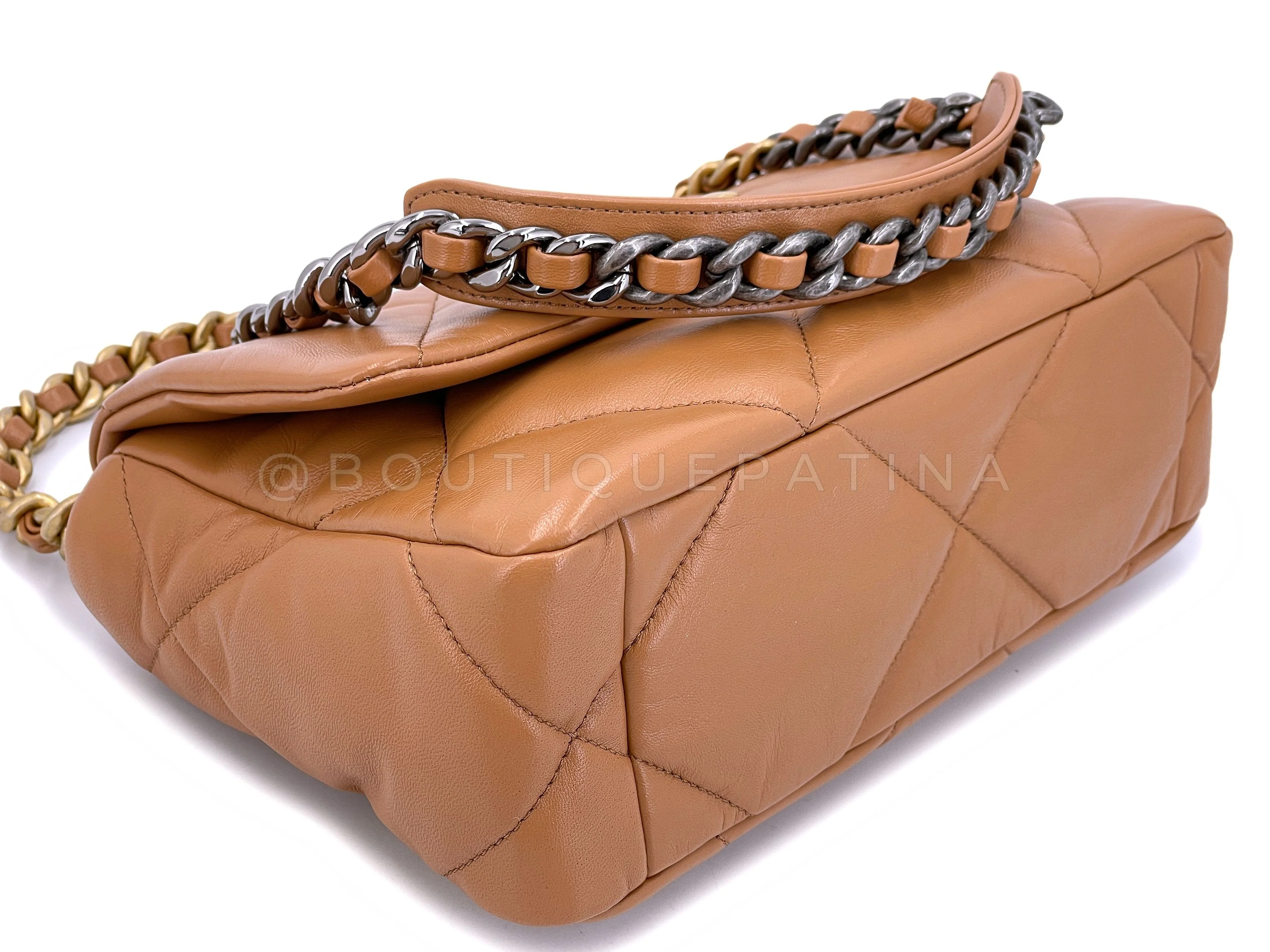 Pristine Chanel 19 Caramel Beige Small-Medium Flap Bag - Image 7