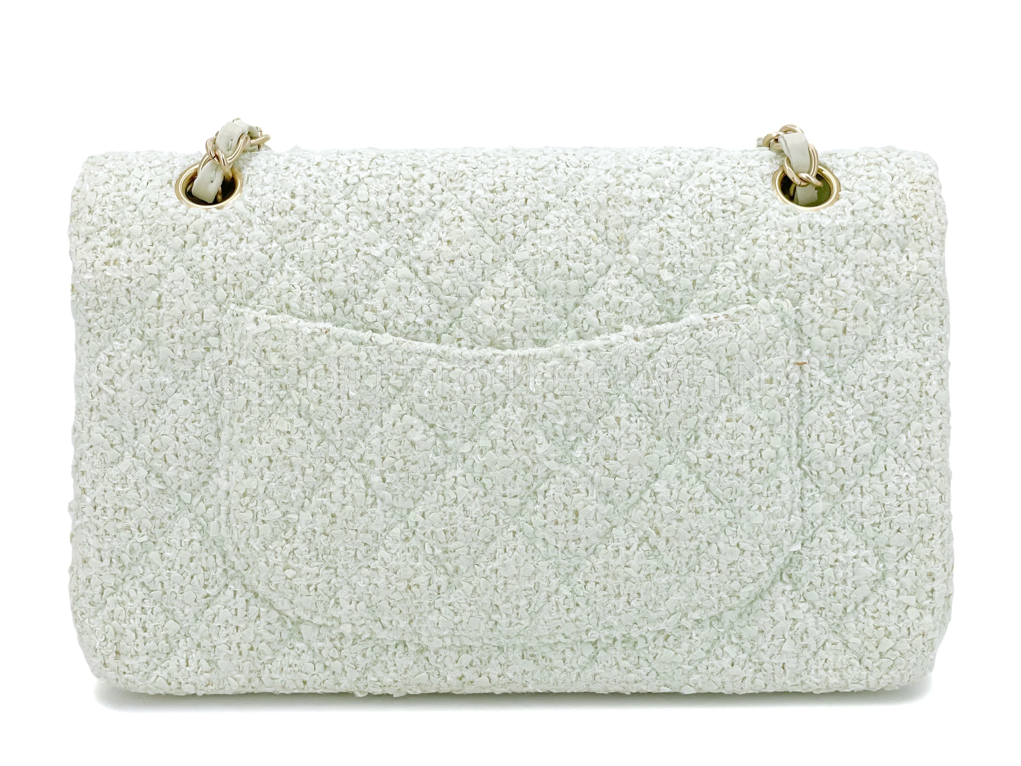 Chanel 2004 Vintage Pale Green Boucle Tweed Medium Classic Double Flap Bag GHW - Image 5