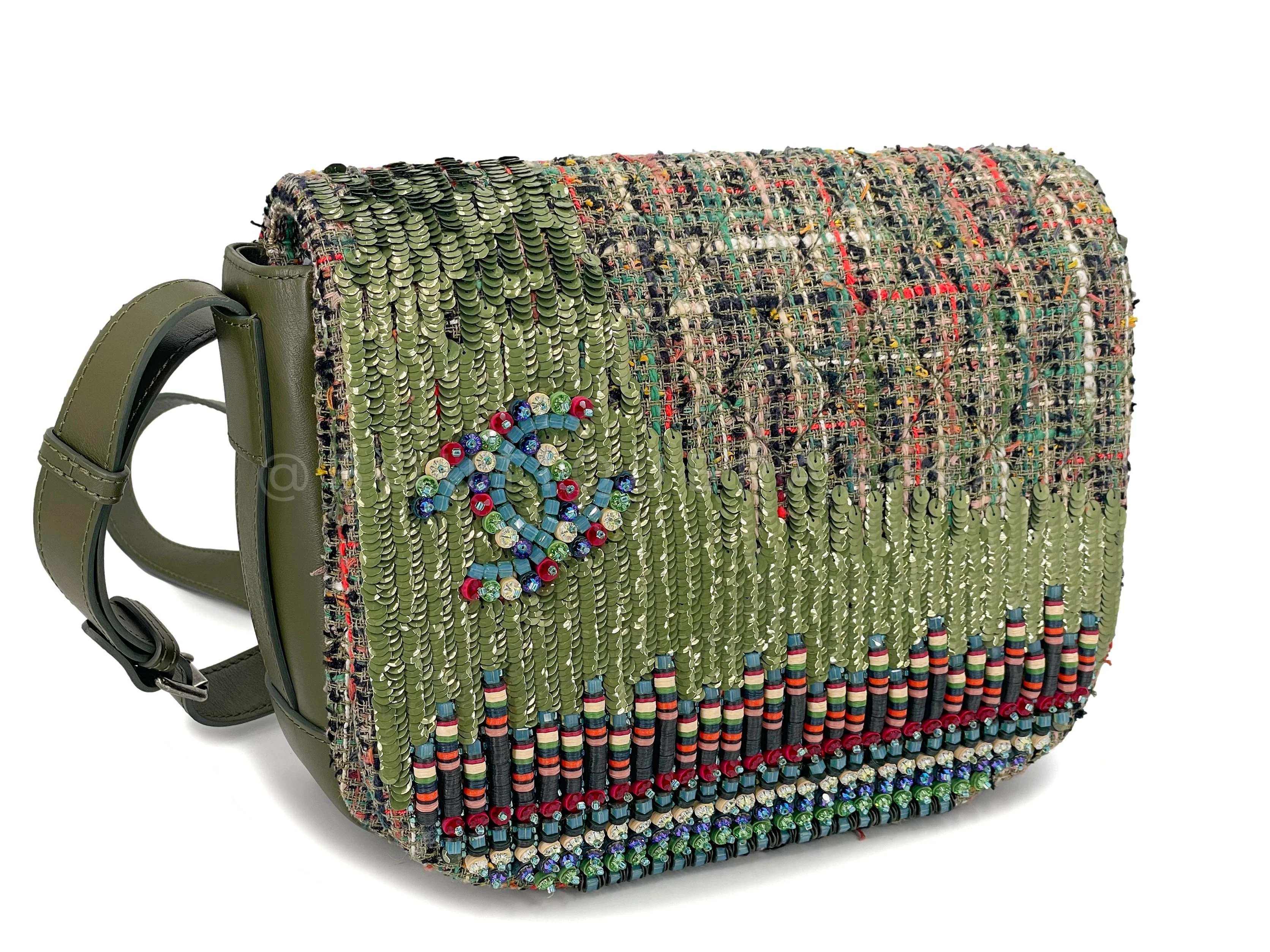 Rare 17C Chanel Green Sequin Tweed Cuba Messenger Bag - Image 3