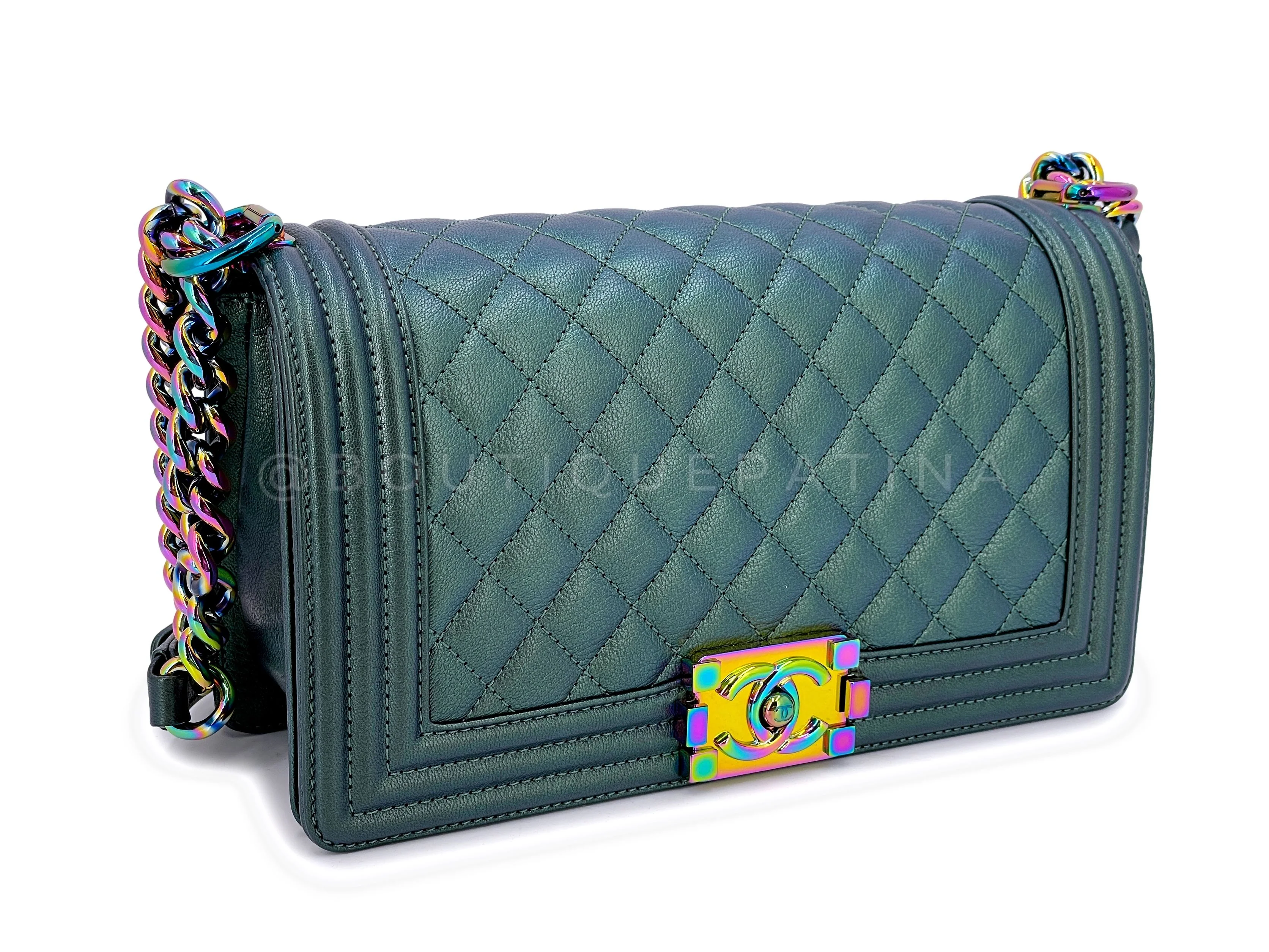 Chanel 16C Iridescent Mermaid Green Medium Boy Flap Bag Rainbow HW - Image 3