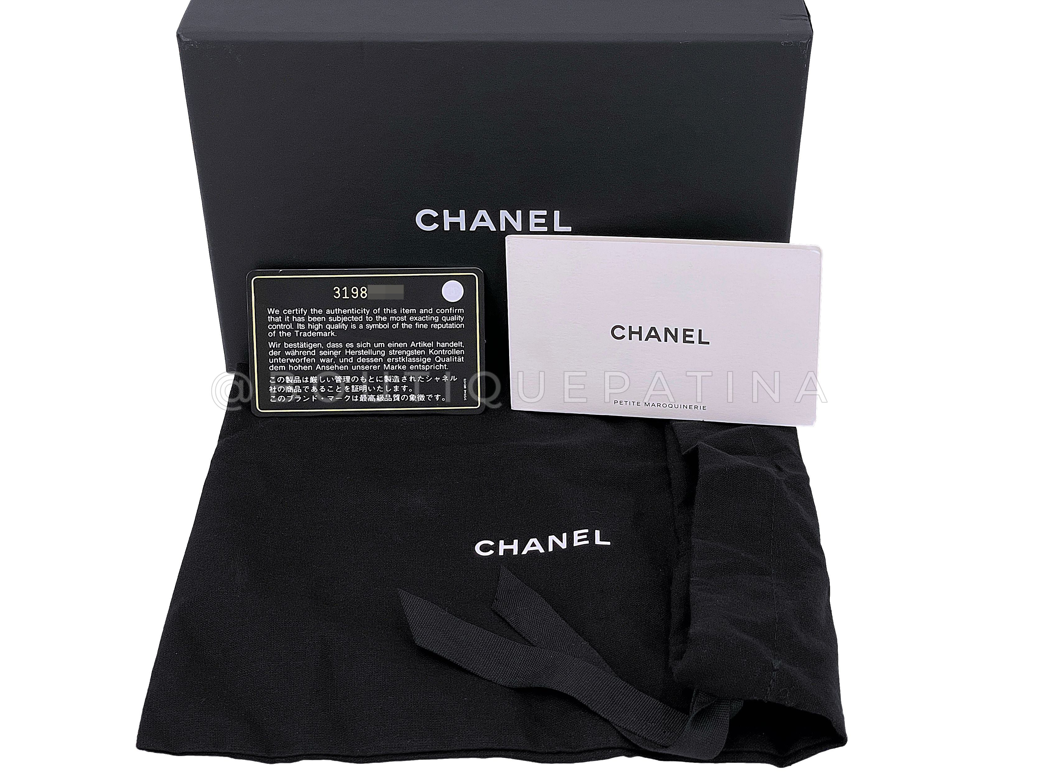 Pristine Chanel CC In Love Gold Heart Belt Bag GHW 5U0 - Image 12
