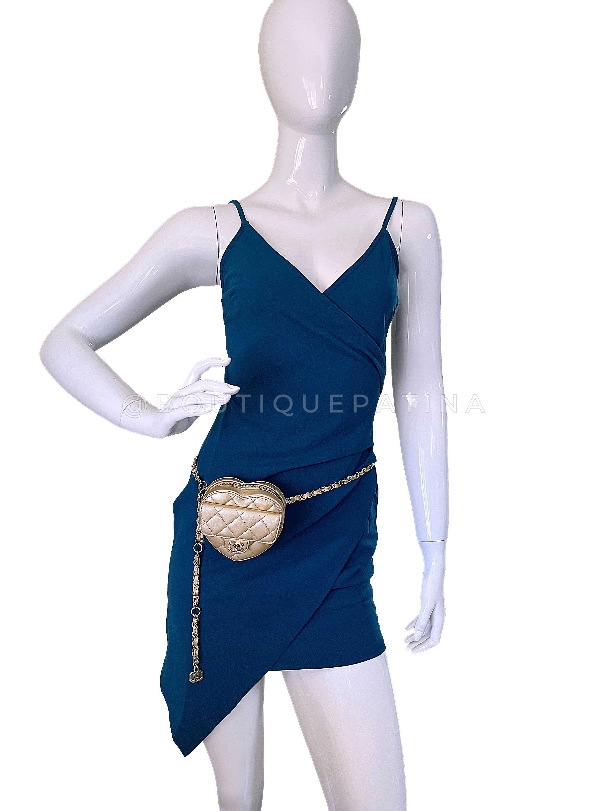 Pristine Chanel CC In Love Gold Heart Belt Bag GHW 5U0 - Image 13