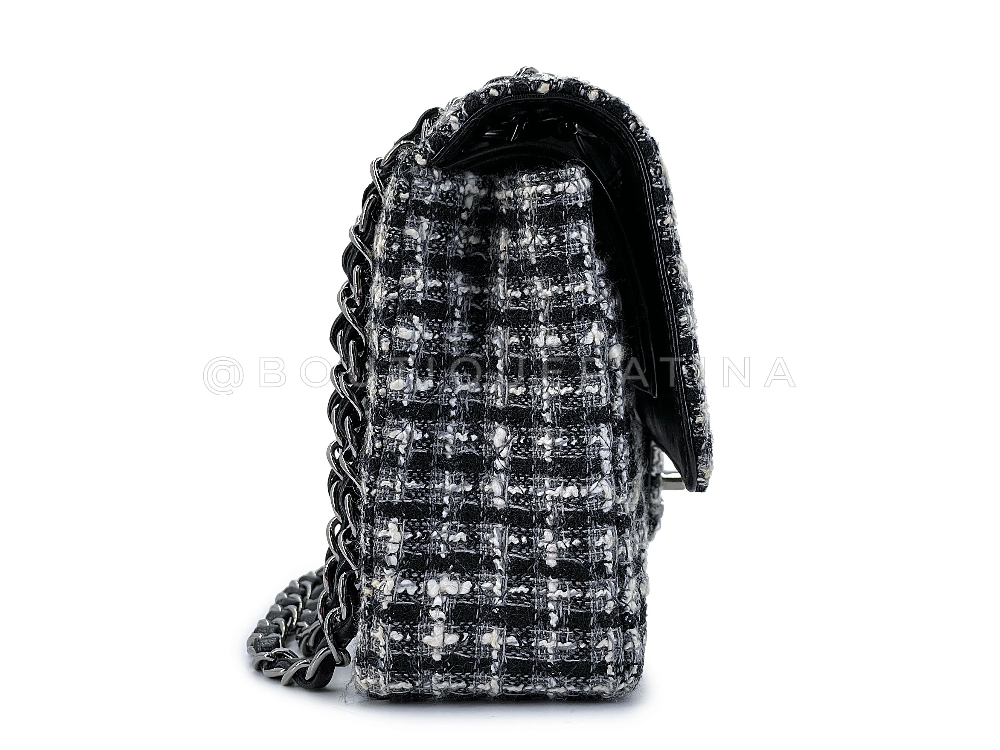 Chanel Vintage 2004 Black White Tweed Medium Classic Double Flap Bag SHW - Image 4