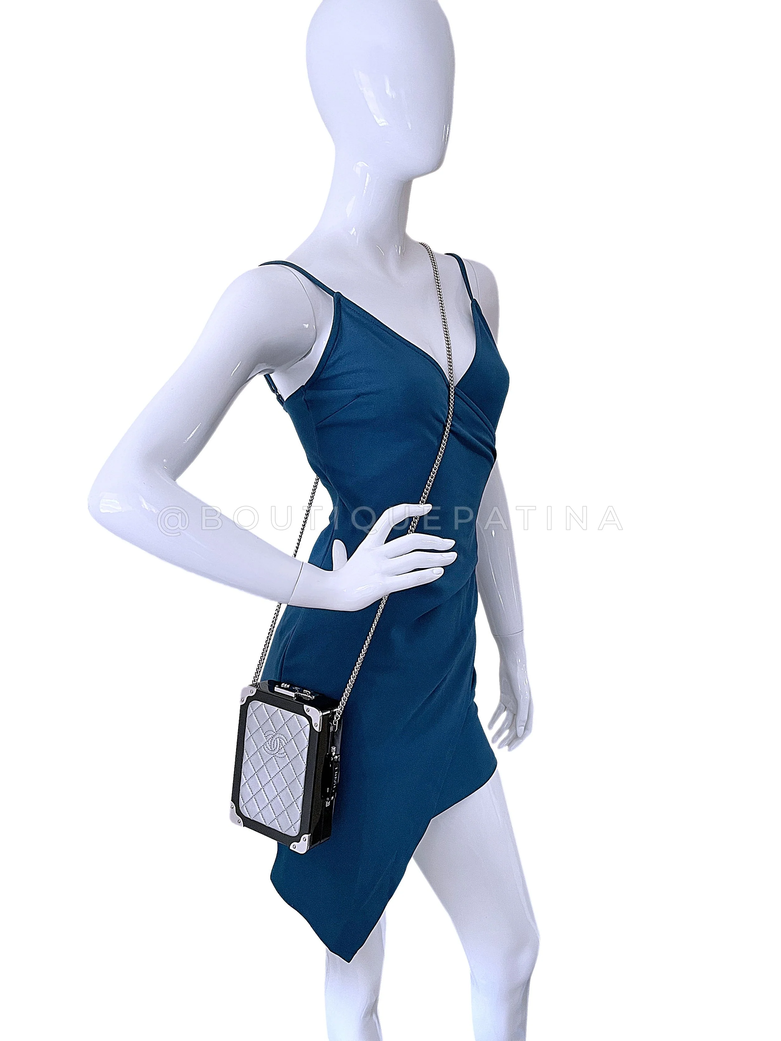 Chanel 2016 Airlines Evening In The Air Trolley Minaudière Clutch Bag Gray Silver LEG - Image 18