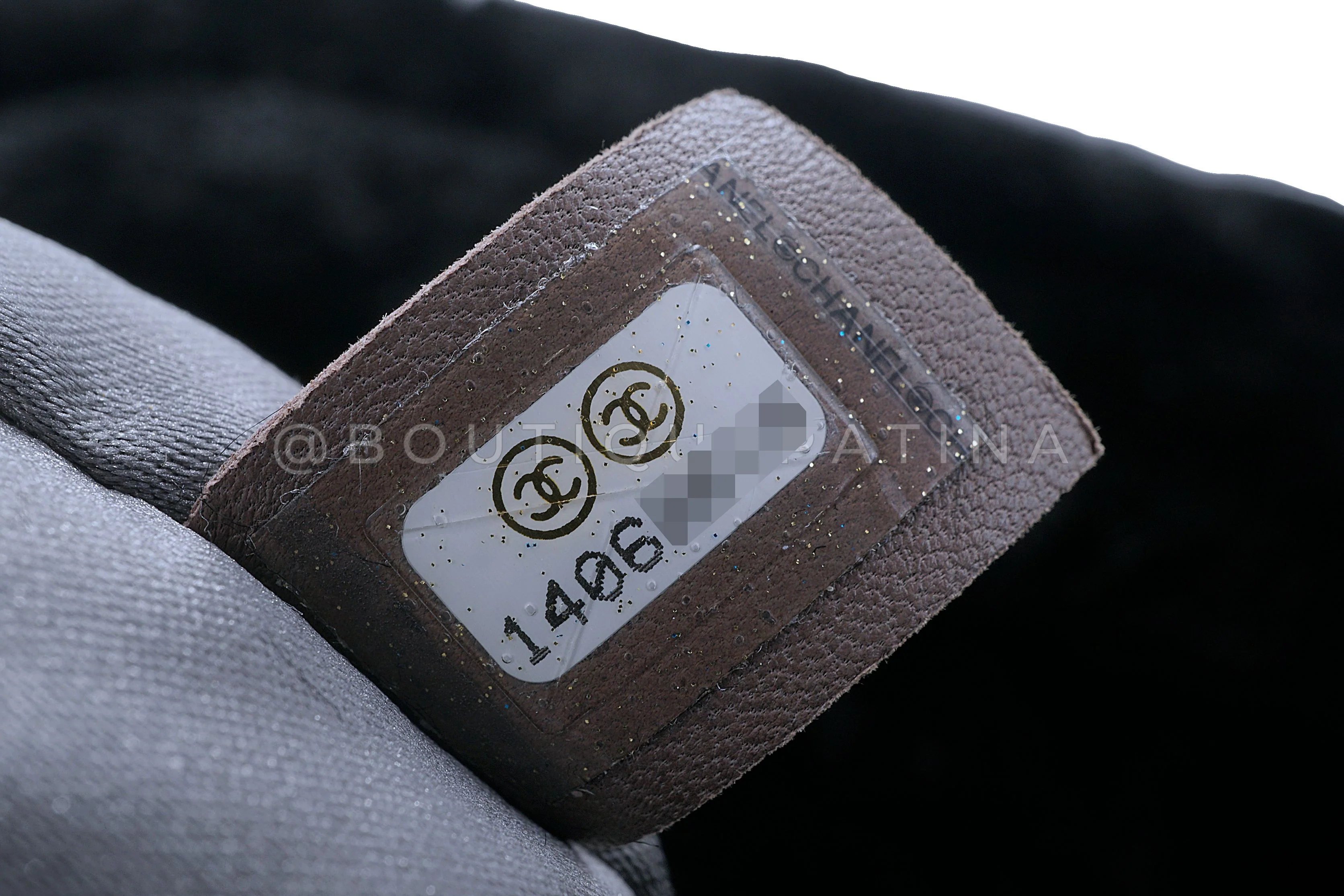 Rare Chanel 2010 Black Logo Fur Hobo Tote Bag SHW D7D - Image 10