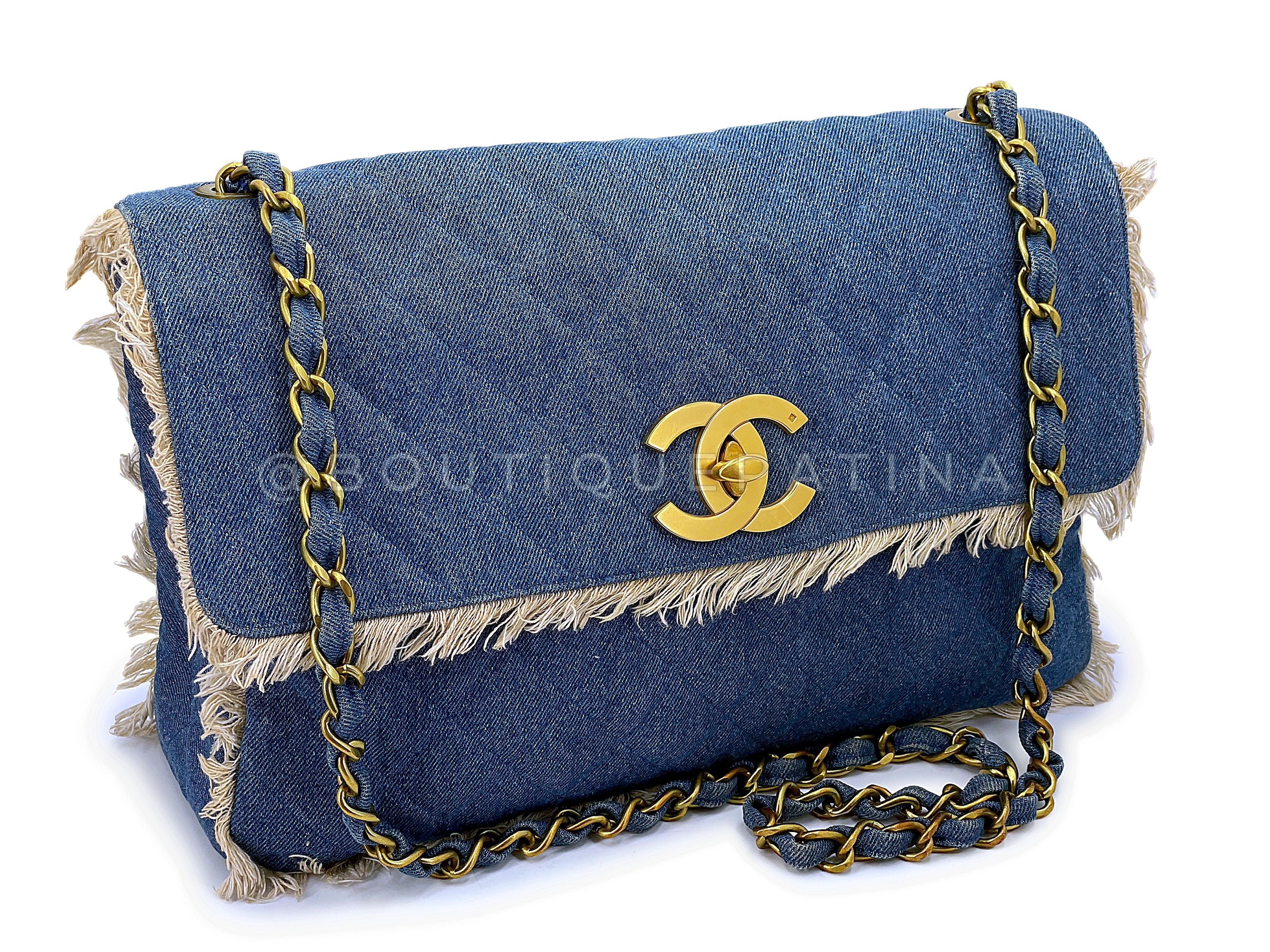 Rare Chanel 1994 Blue Denim Vintage Maxi Classic Crossbody Flap Bag 24k GHW - Image 2