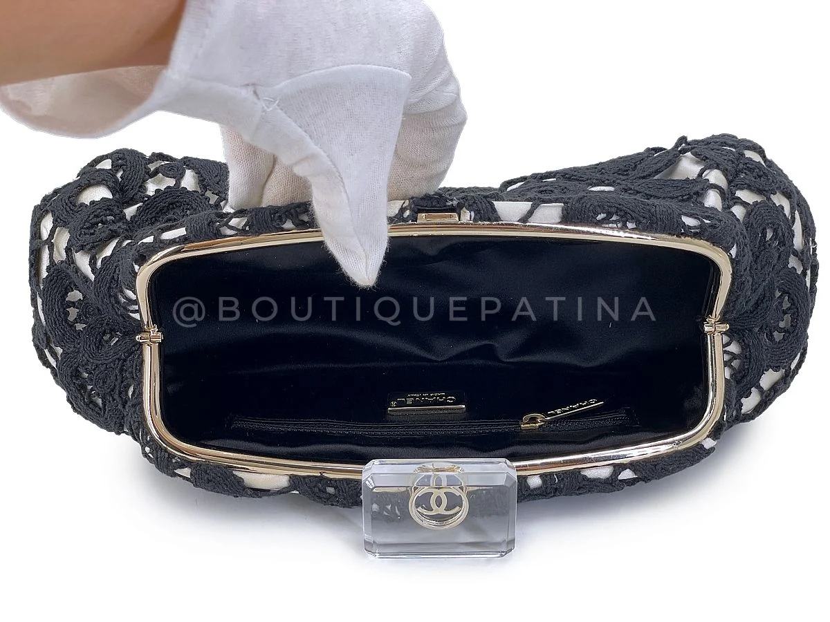 Chanel 2007 Laced Cream Satin Resin Perfume Top Clutch Bag - Image 8
