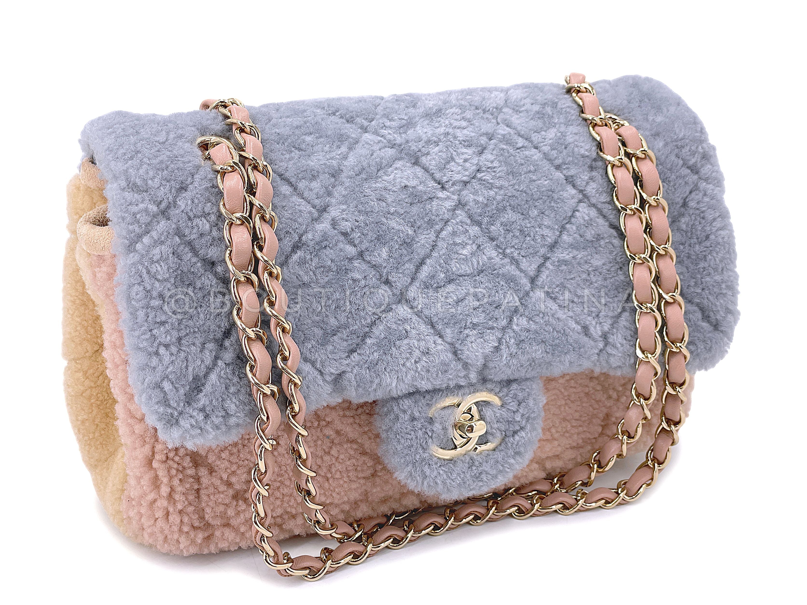 Chanel 2019 Pastel Shearling Medium Quilted Flap Bag GHW - Image 2