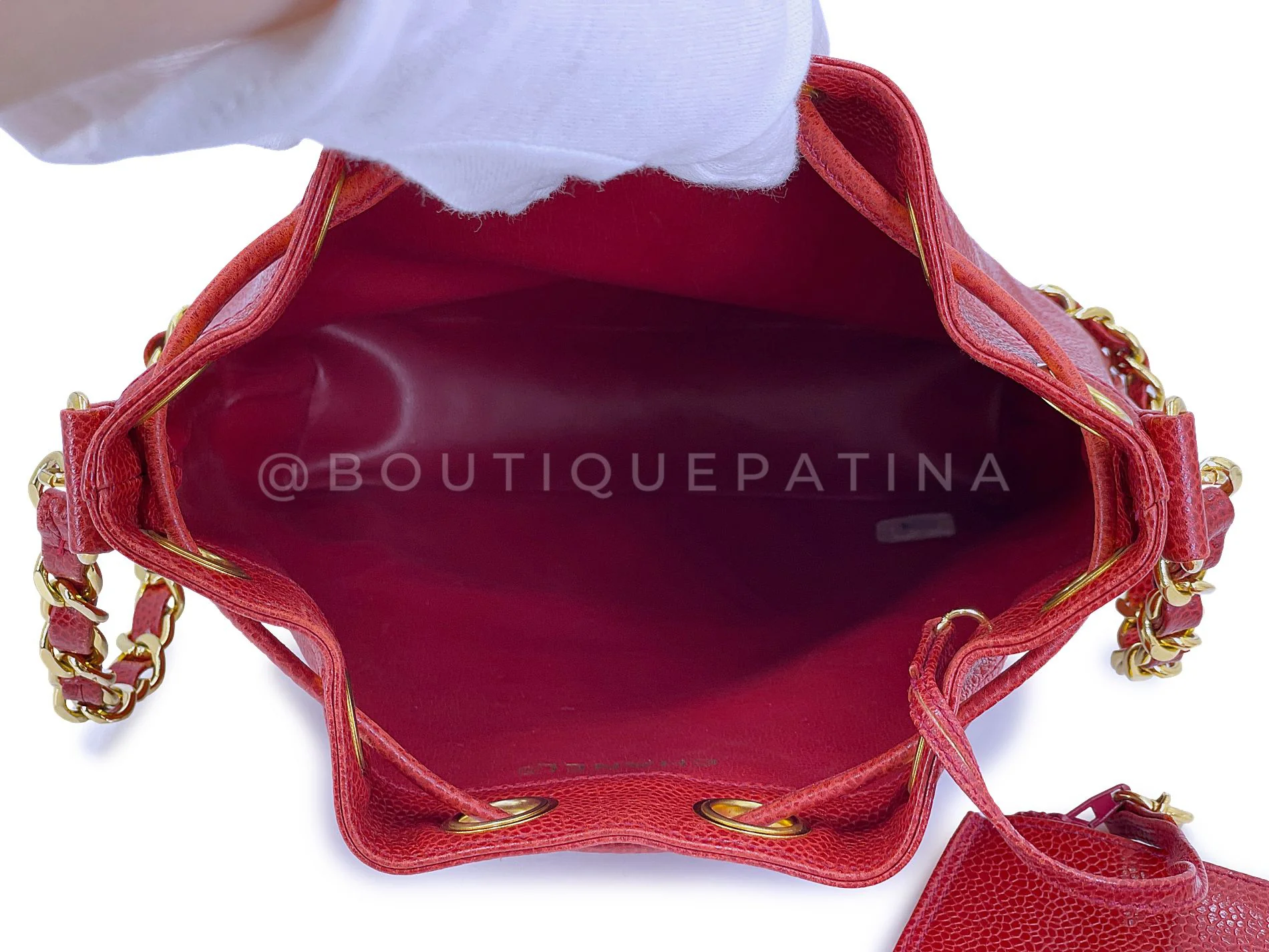 Chanel 1994 Vintage Red Caviar Mini Drawstring 6-CC Rectangular Bucket Bag 24k GHW 7I6 - Image 8