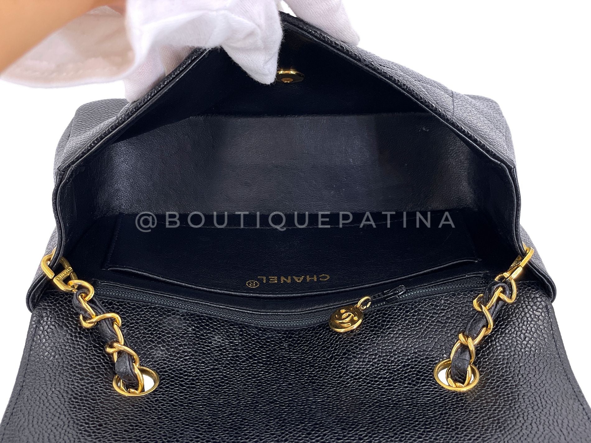 Chanel 1994 Vintage Black Caviar Small Diana Flap Bag 24k GHW 62T - Image 11