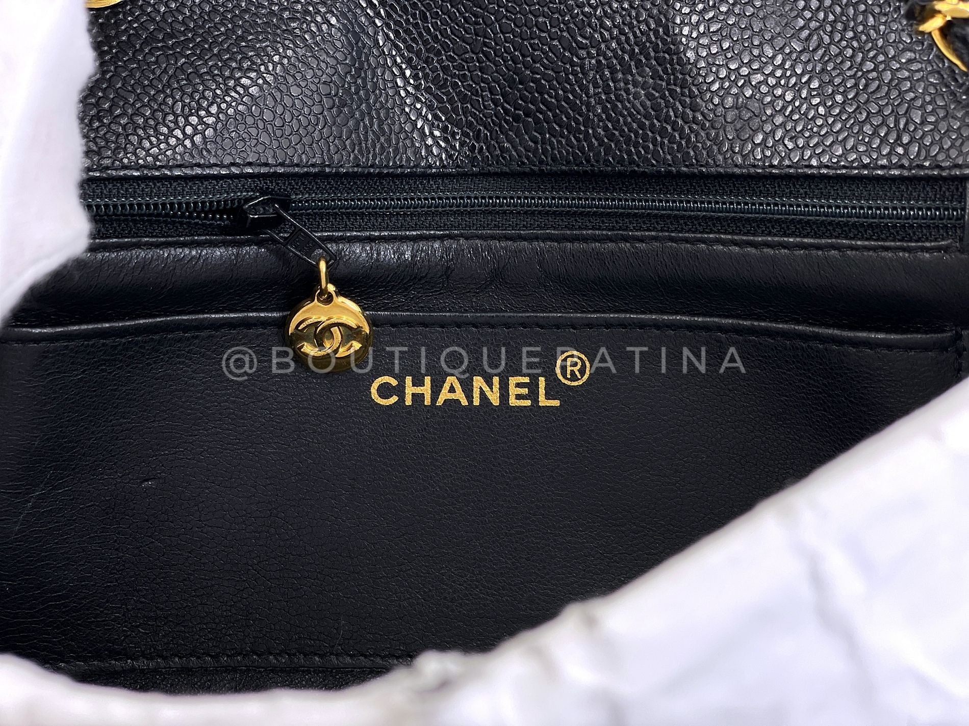 Chanel 1994 Vintage Black Caviar Small Diana Flap Bag 24k GHW 62T - Image 12