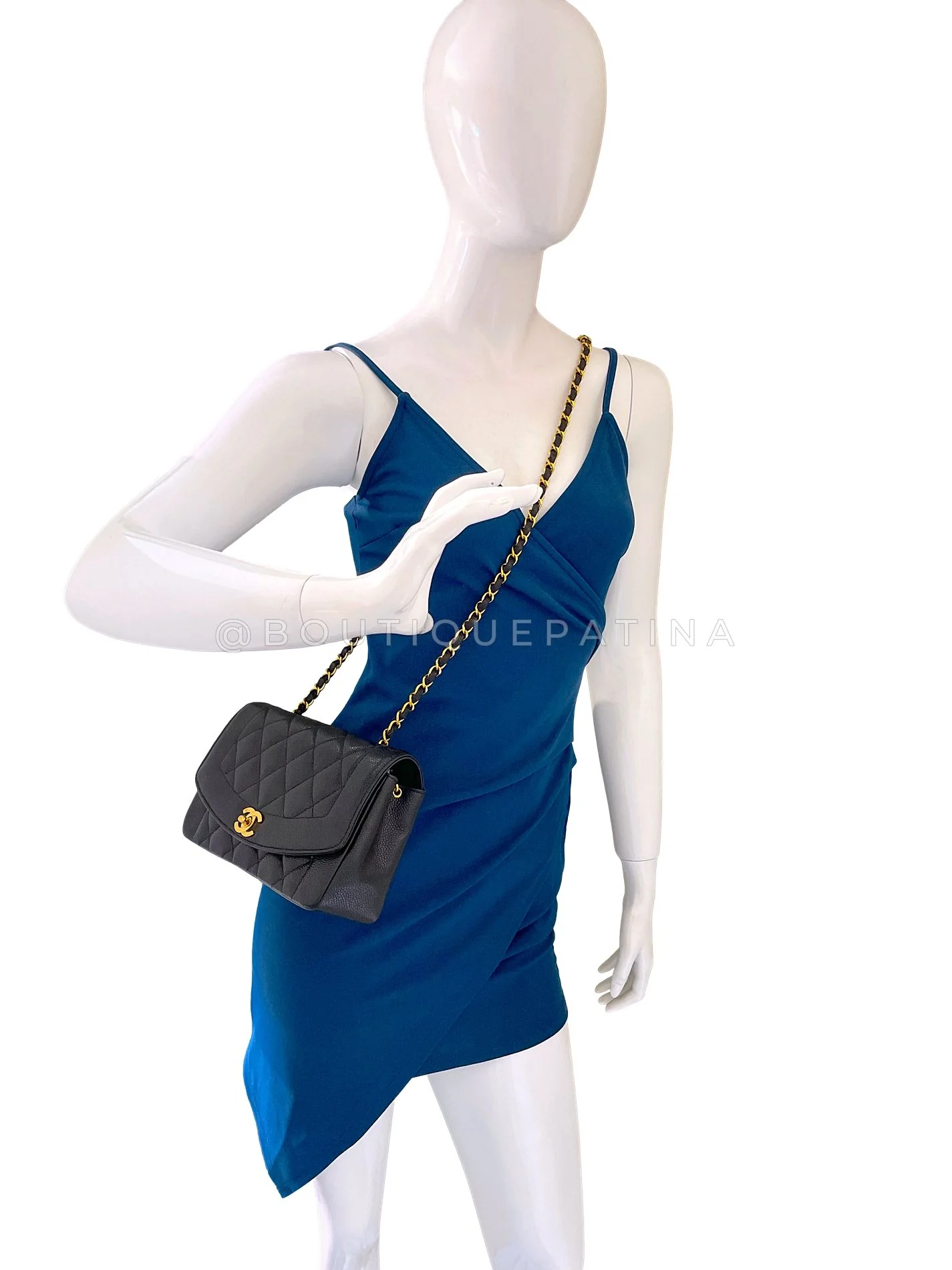 Chanel 1994 Vintage Black Caviar Small Diana Flap Bag 24k GHW 62T - Image 16