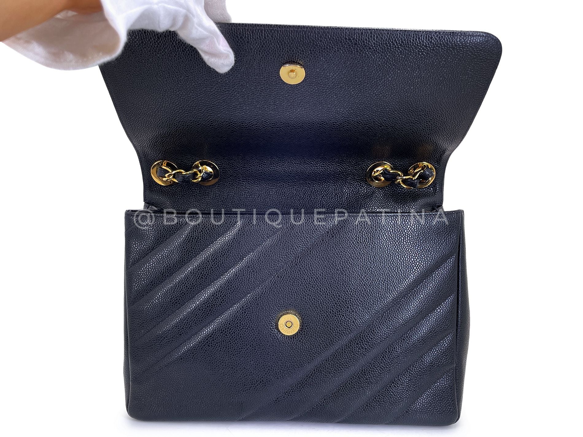 Chanel Vintage Caviar Covered CC Jumbo Flap Bag Black H4F - Image 9