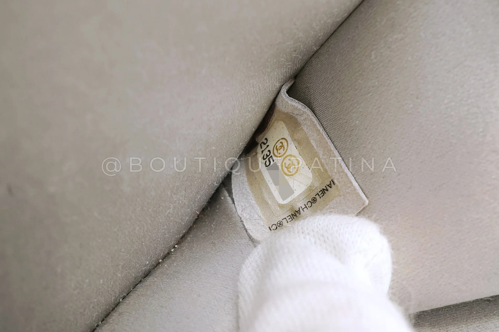 Chanel 15C Paris-Dubai Strass Crystals EW Clutch Flap Bag UYK - Image 13