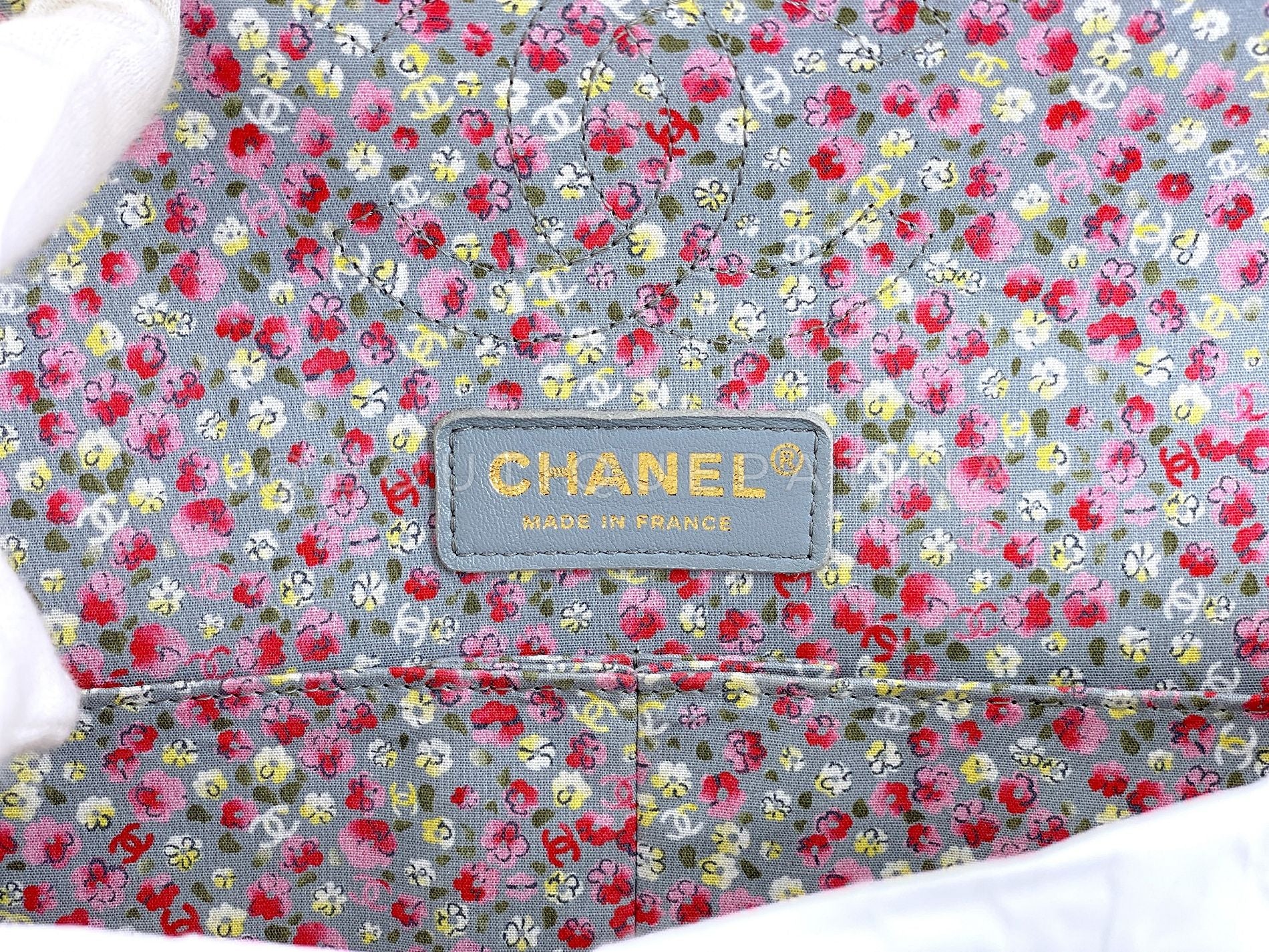 Chanel 17C Coco Cuba Khaki Medium Classic Double Flap Bag GHW CPX - Image 14