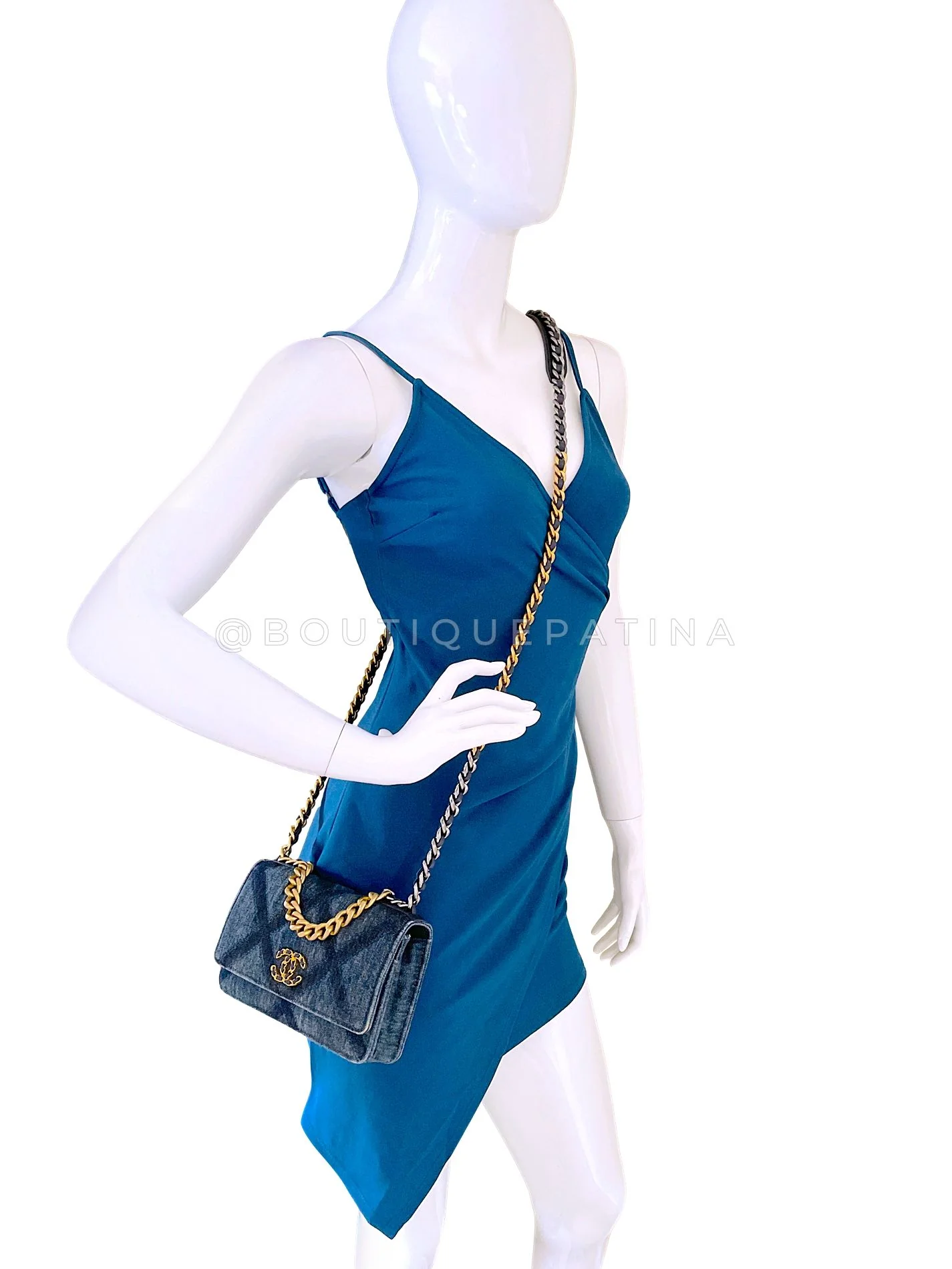 Chanel 19 Blue Denim Wallet on Chain WOC Bag 2PE - Image 13