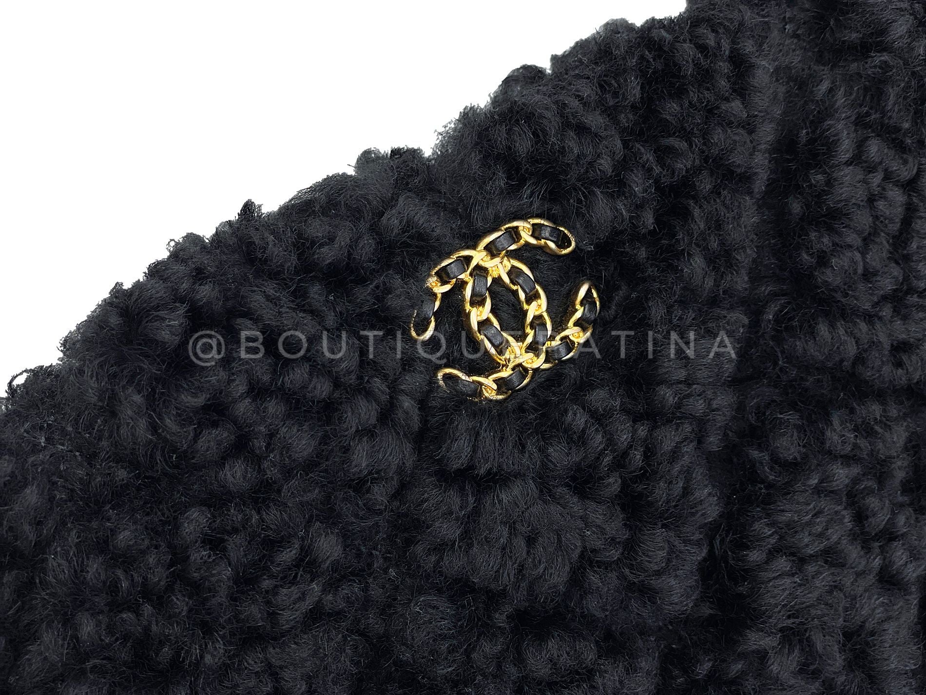 Chanel 19 Quilted Black Shearling O Case Clutch Bag 70G - Image 4