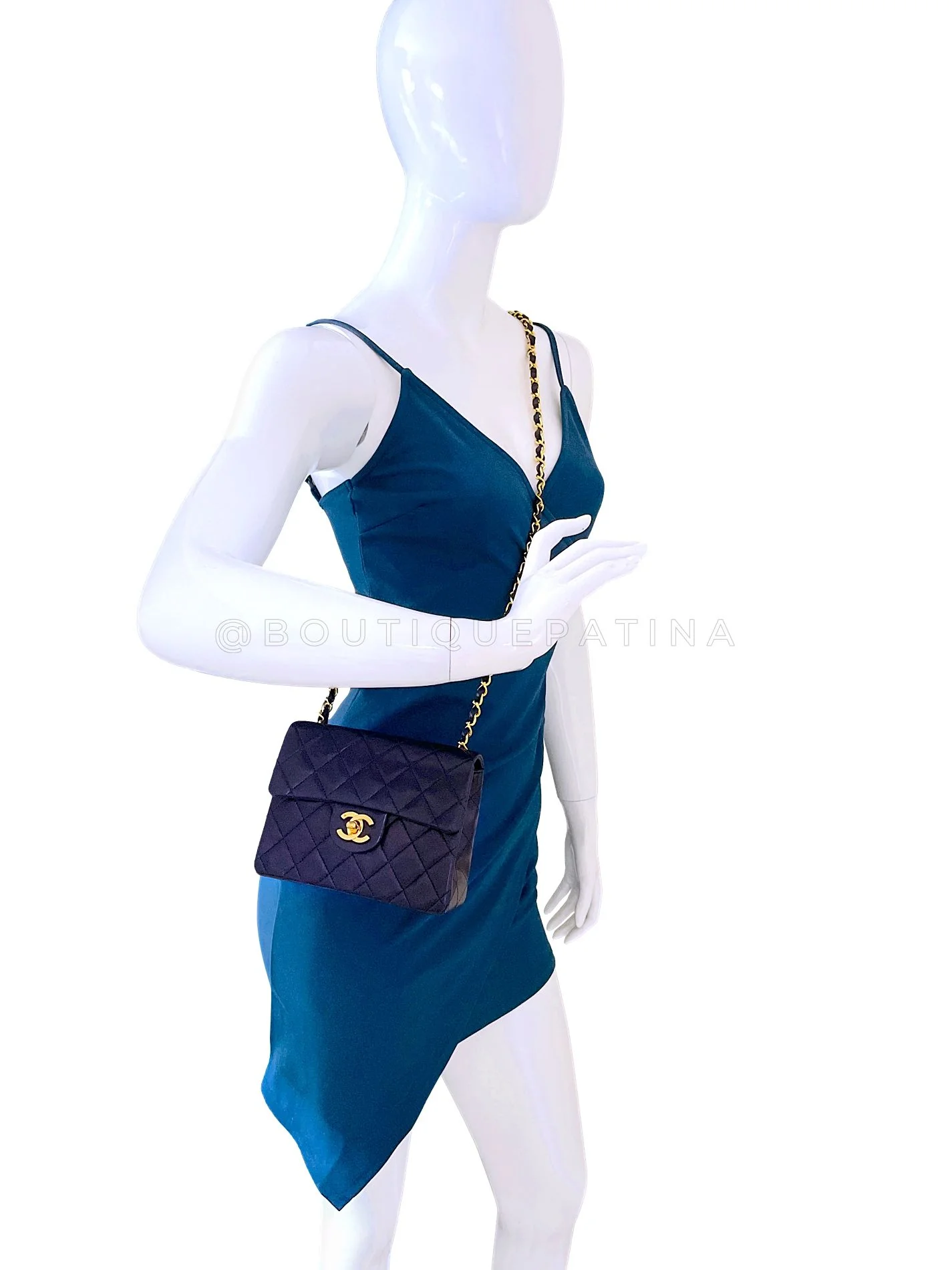 Chanel 1989 Vintage Navy Blue Square Mini Flap Bag 24k GHW Lambskin OW1 - Image 15