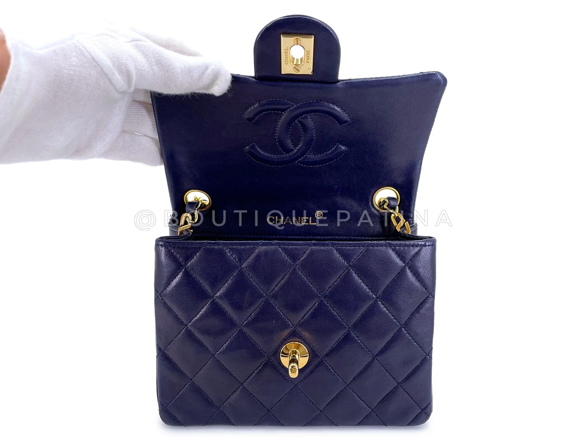 Chanel 1989 Vintage Navy Blue Square Mini Flap Bag 24k GHW Lambskin OW1 - Image 9