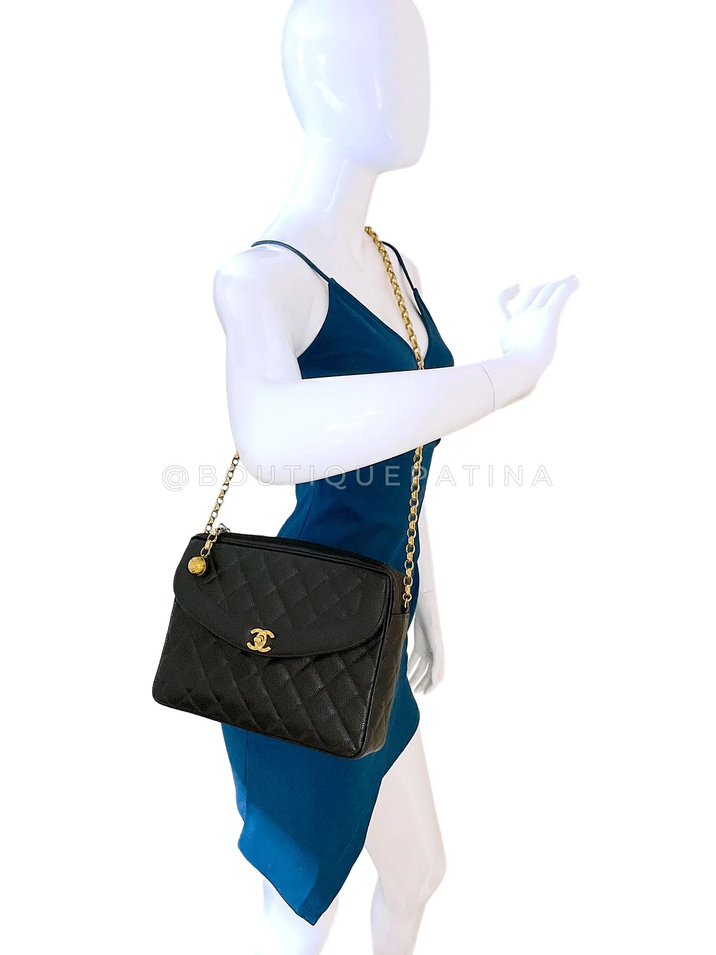 Chanel 1991 Vintage Black Caviar Etched Chain Camera Flap Bag 24k GHW OW0 - Image 15
