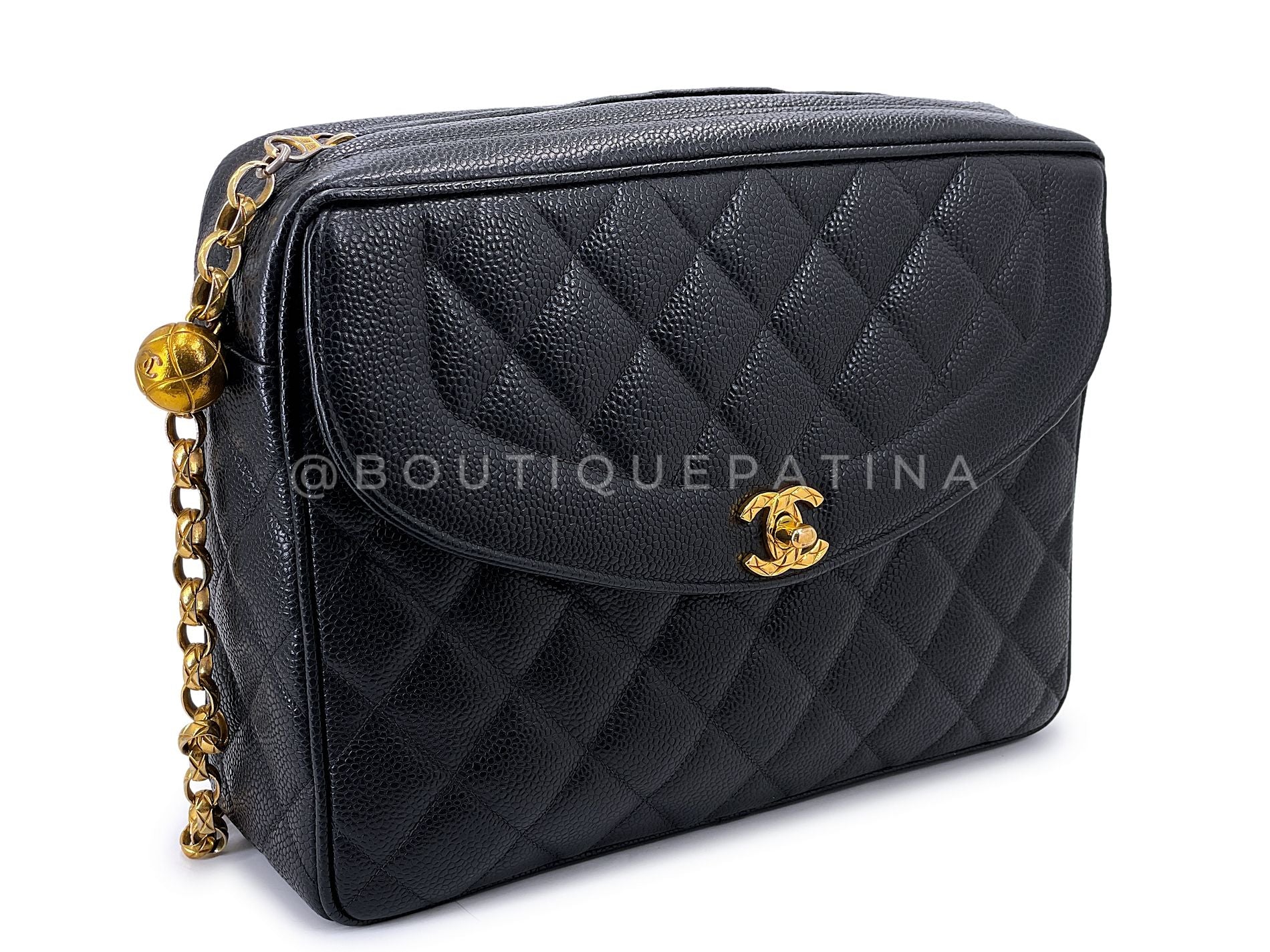 Chanel 1991 Vintage Black Caviar Etched Chain Camera Flap Bag 24k GHW OW0 - Image 3