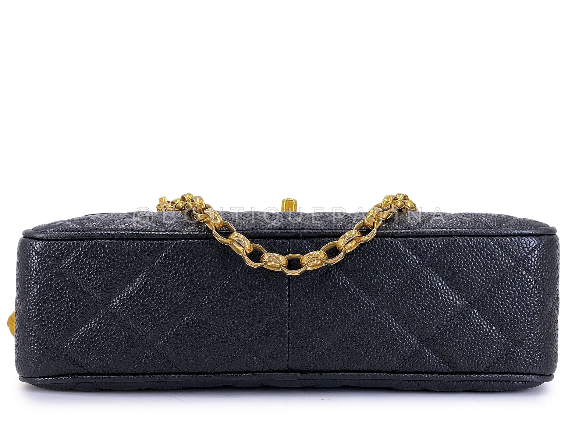 Chanel 1991 Vintage Black Caviar Etched Chain Camera Flap Bag 24k GHW OW0 - Image 6