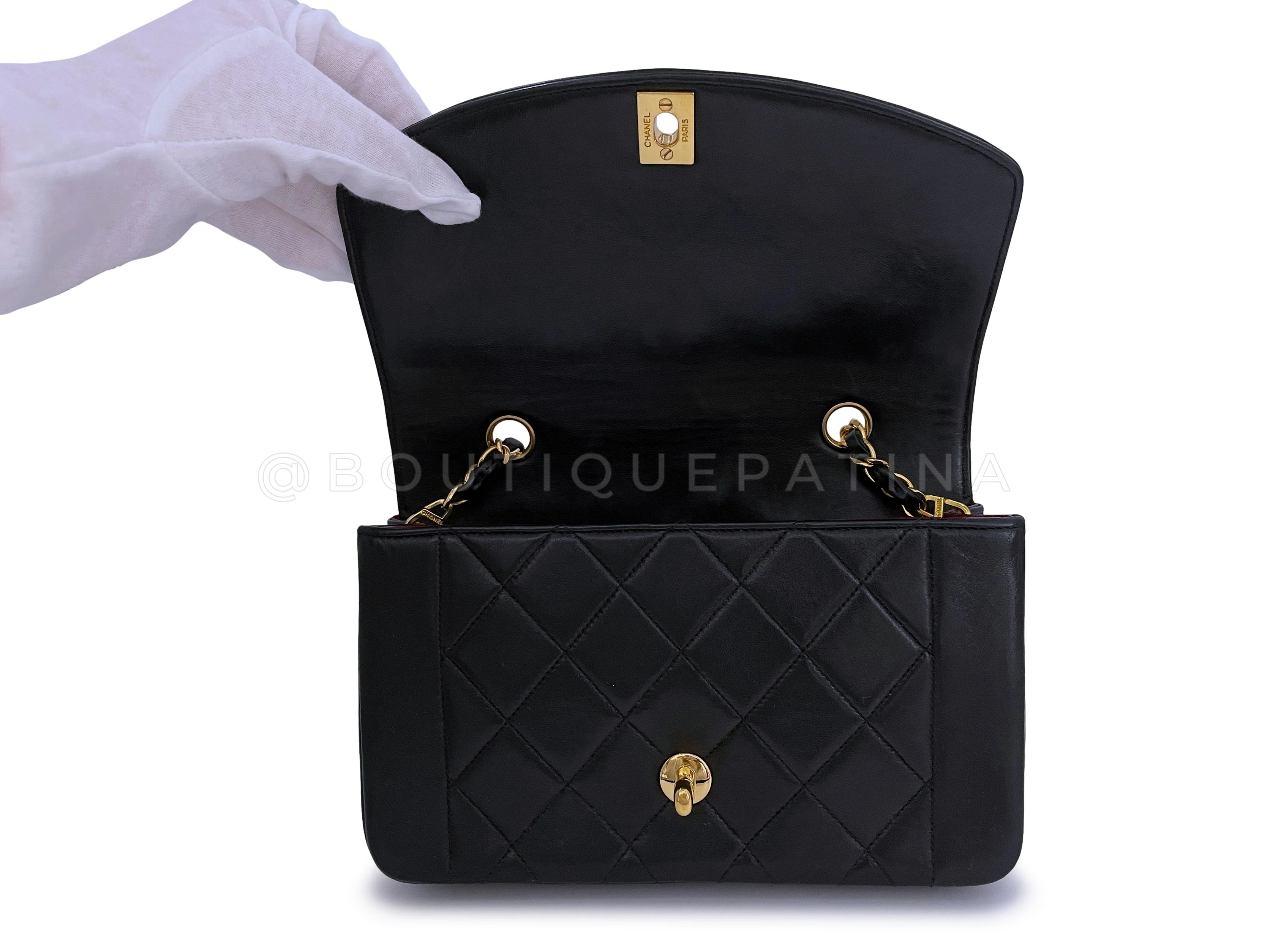 Chanel 1991 Vintage Black Small Diana Flap Bag 24k GHW Lambskin - Image 9