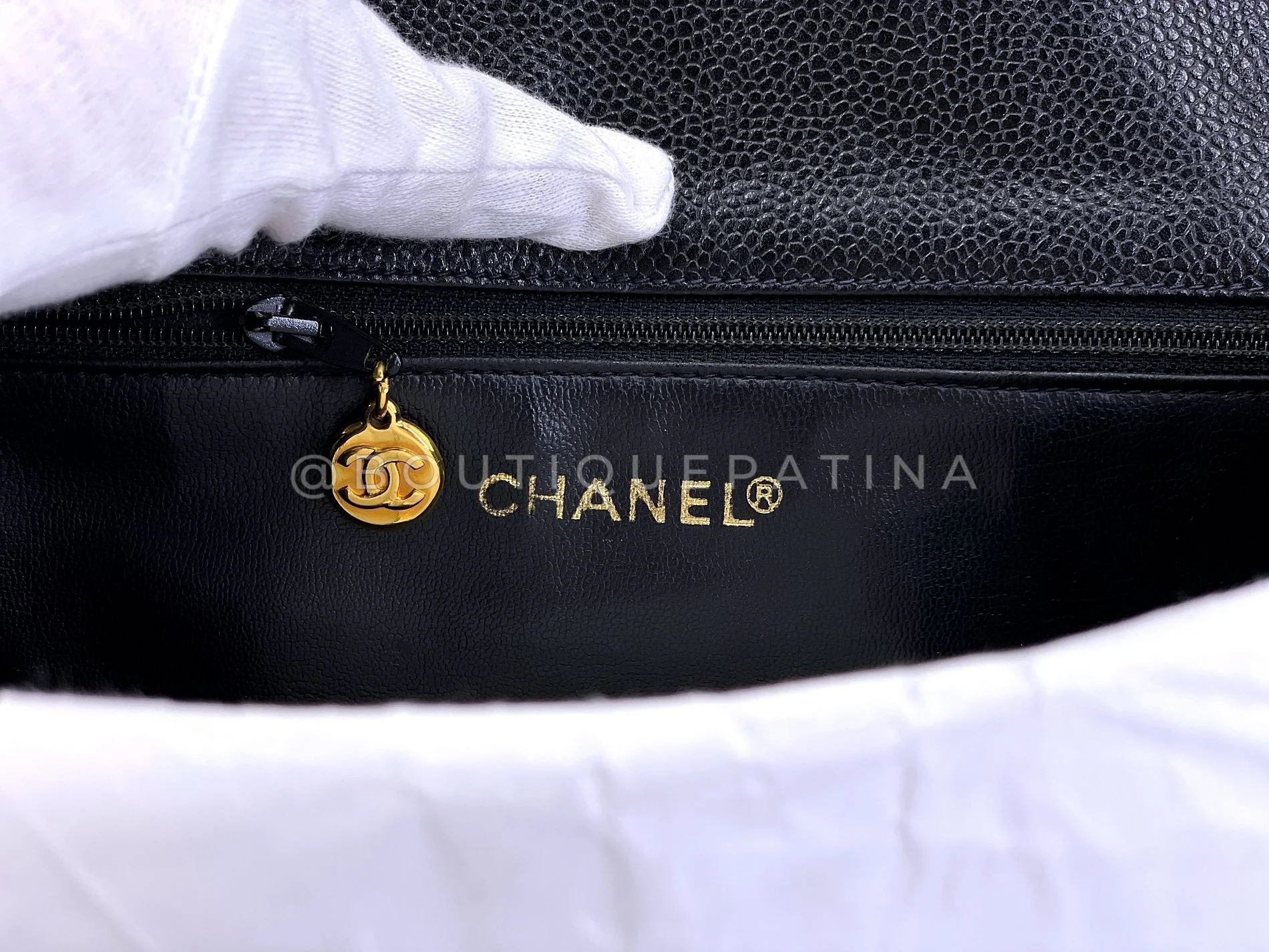 Chanel 1992 Black Vintage Chevron Caviar Encircled CC Flap Bag 24k GHW 2XV - Image 11