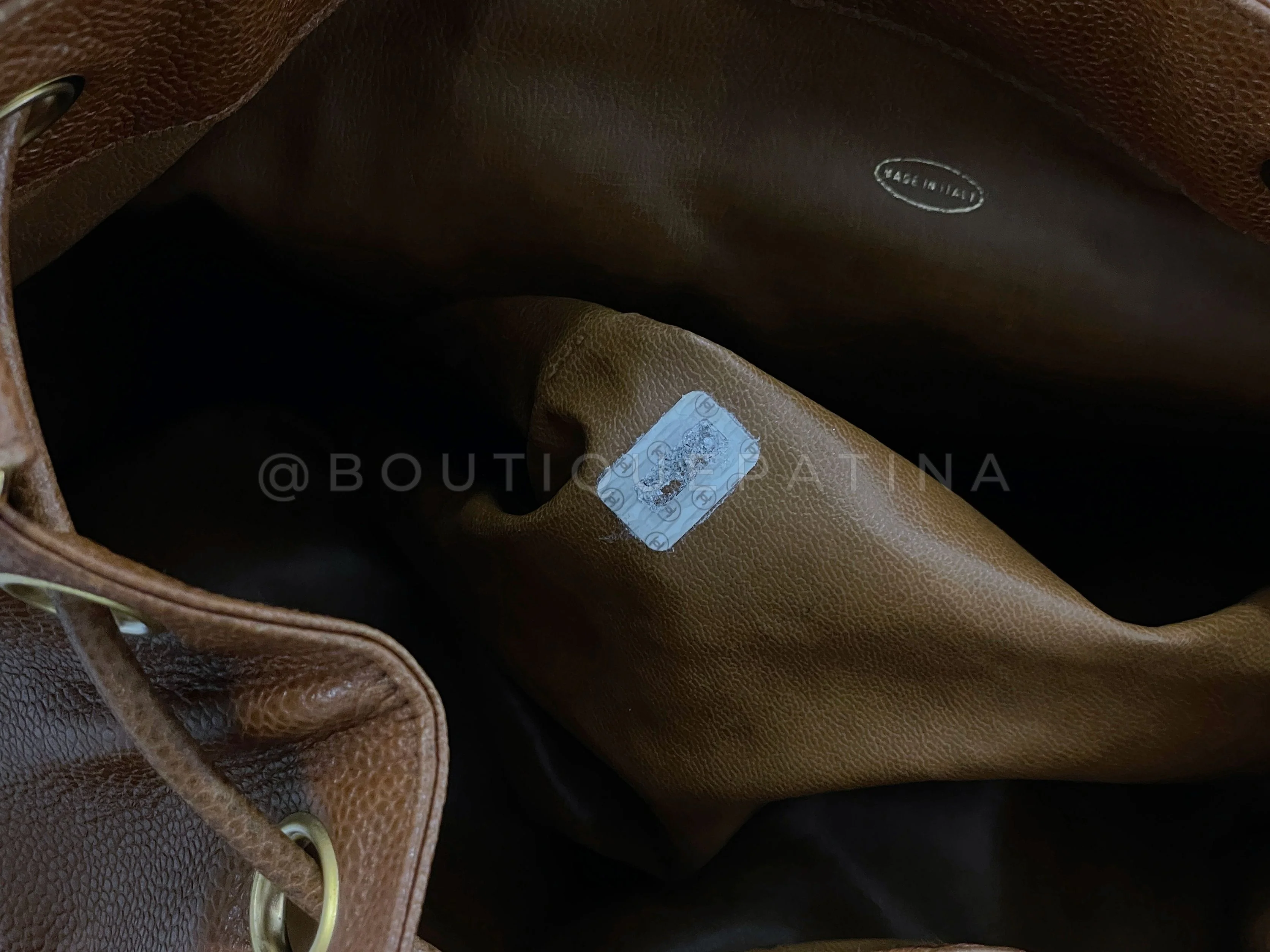 Chanel 1995 Vintage Camel Brown Caviar Bucket Drawstring Bag Tote Large 24k GHW - Image 13
