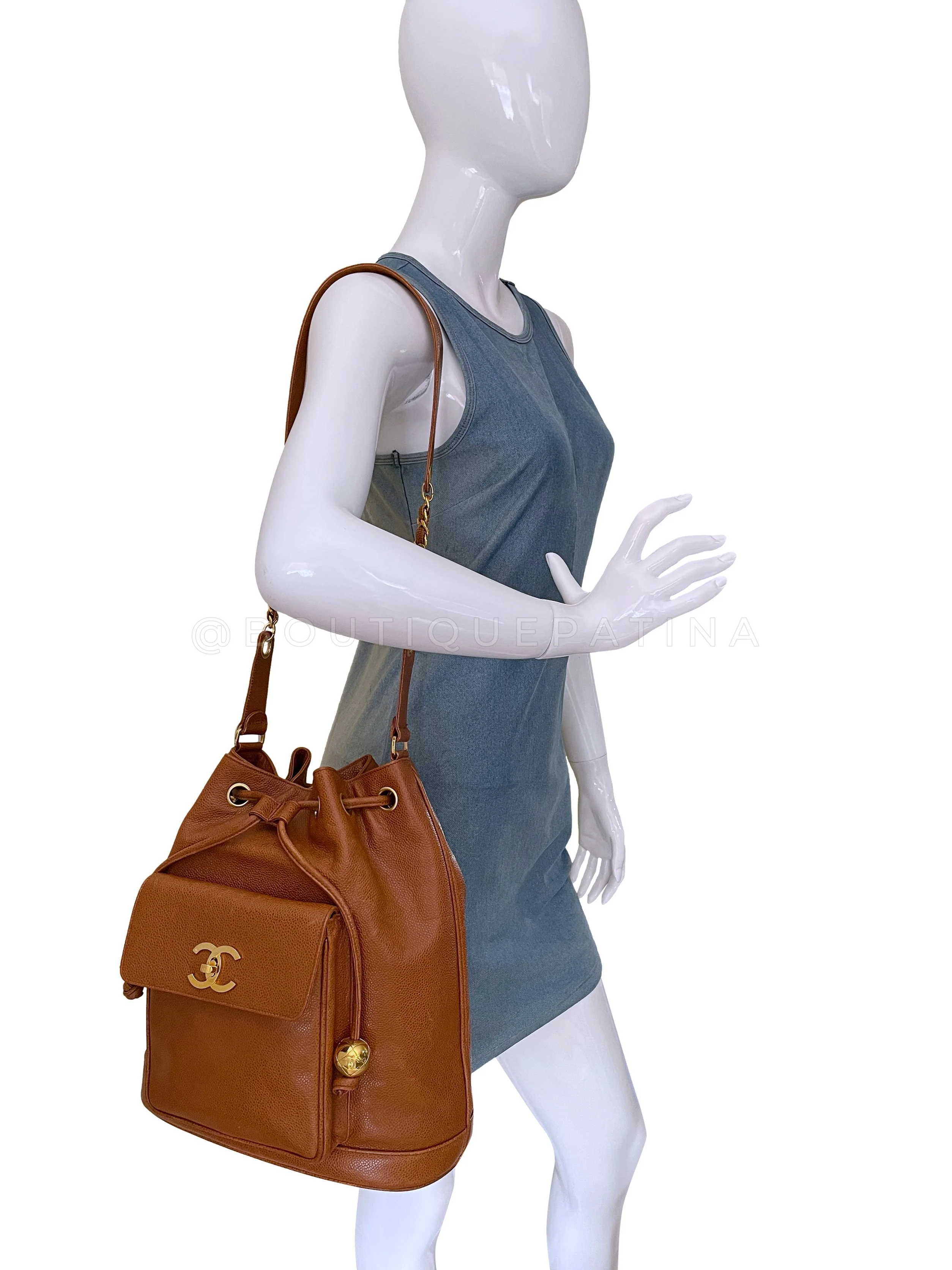 Chanel 1995 Vintage Camel Brown Caviar Bucket Drawstring Bag Tote Large 24k GHW - Image 15