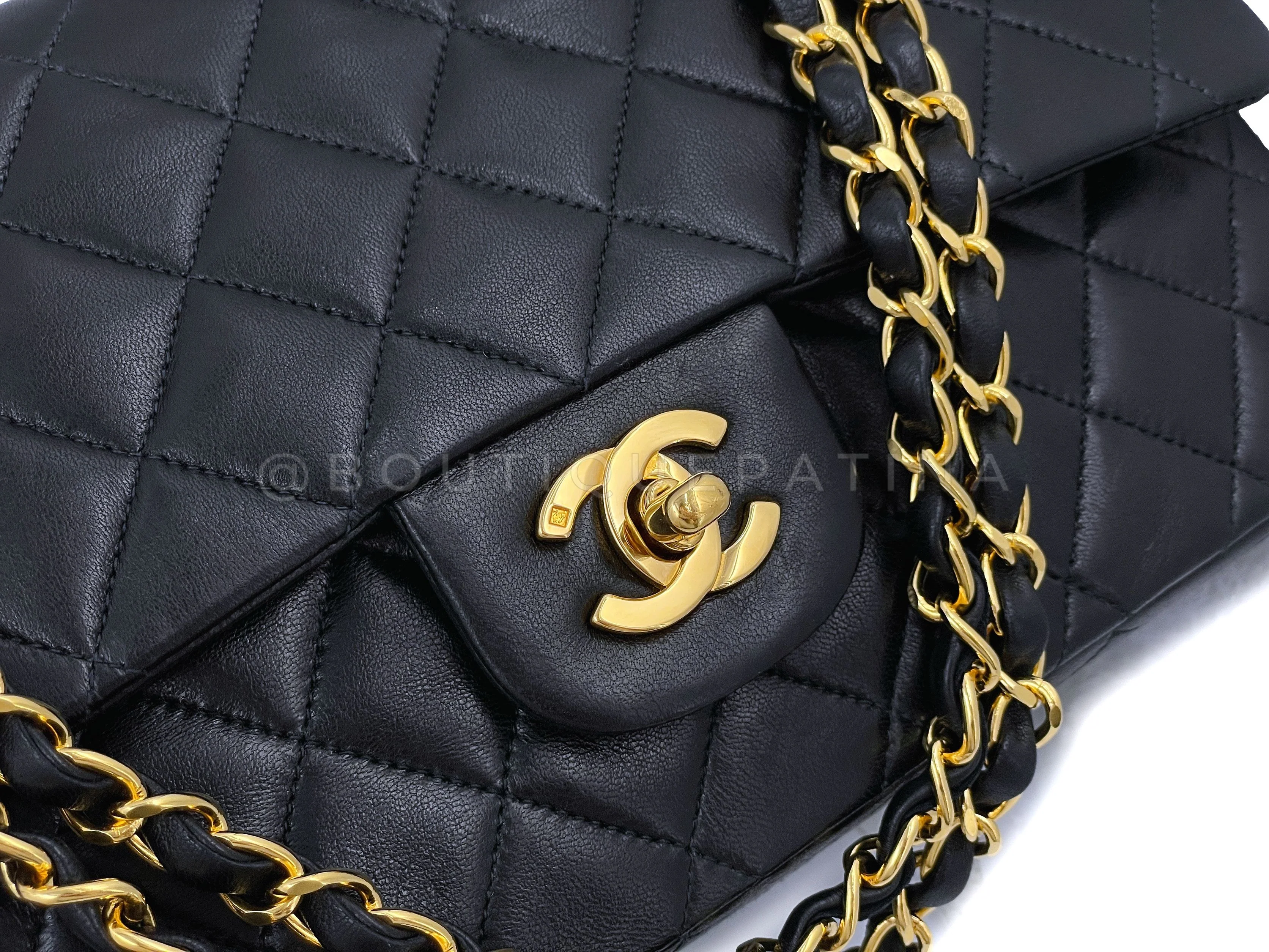 Chanel 1996 Vintage Black Medium Classic Double Flap Bag 24k GHW - Image 8
